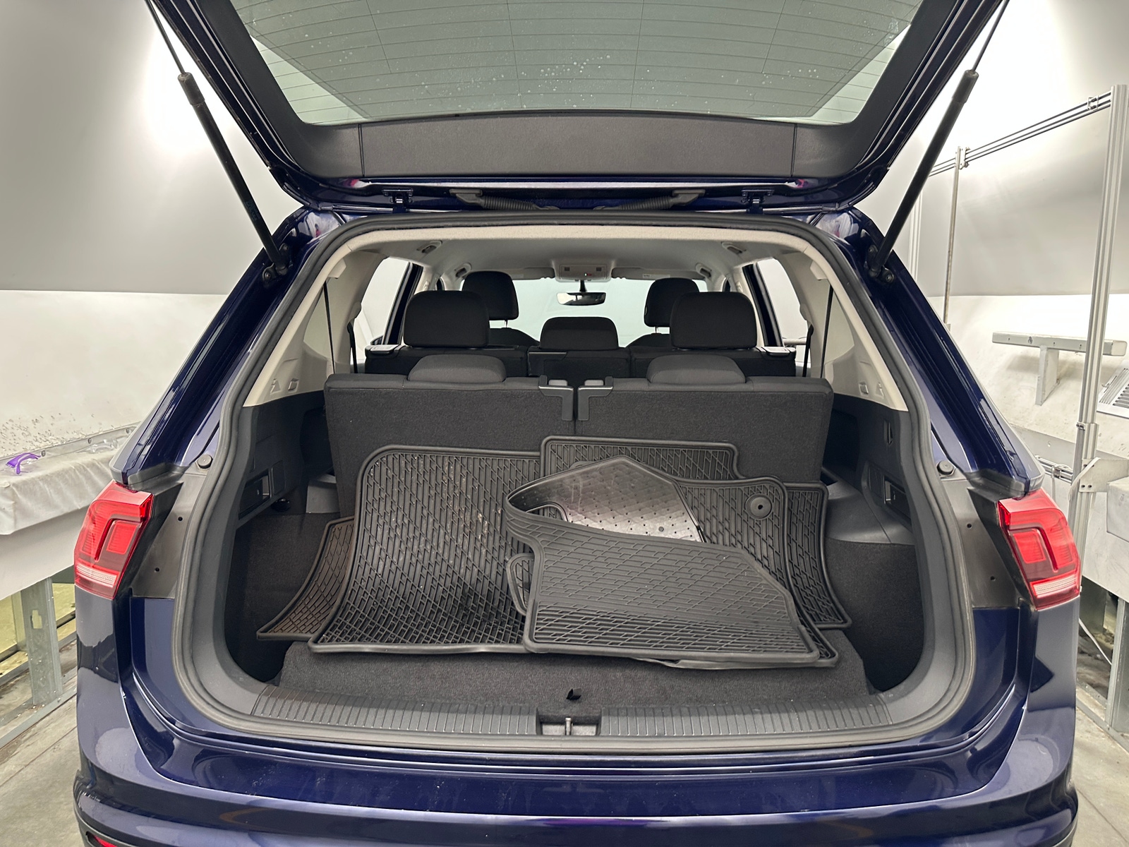 Thumbnail: 2021 Volkswagen Tiguan - 7