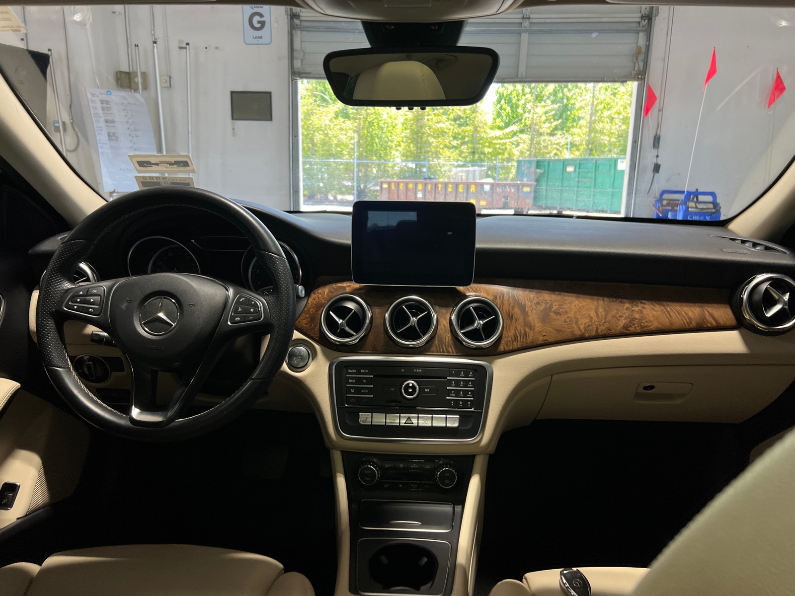 Thumbnail: 2019 Mercedes-Benz GLA - 2