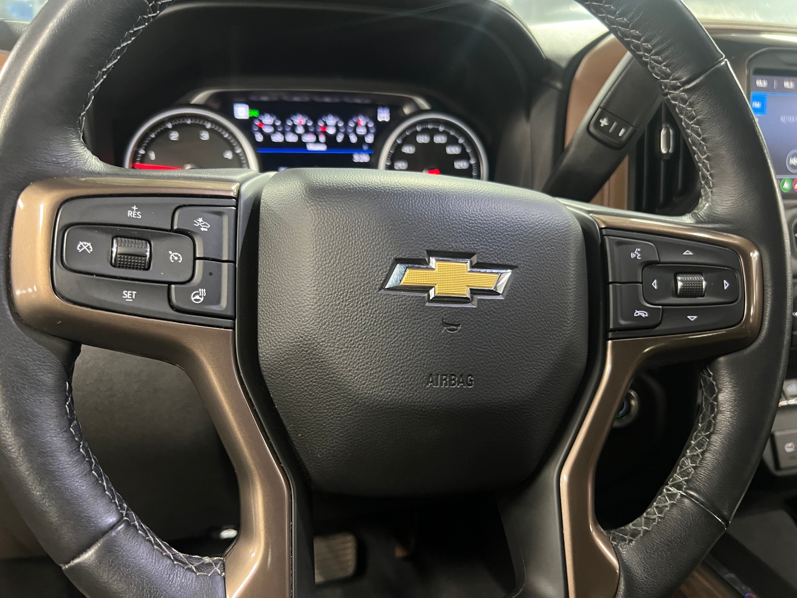 Thumbnail: 2022 Chevrolet Silverado 3500 - 4