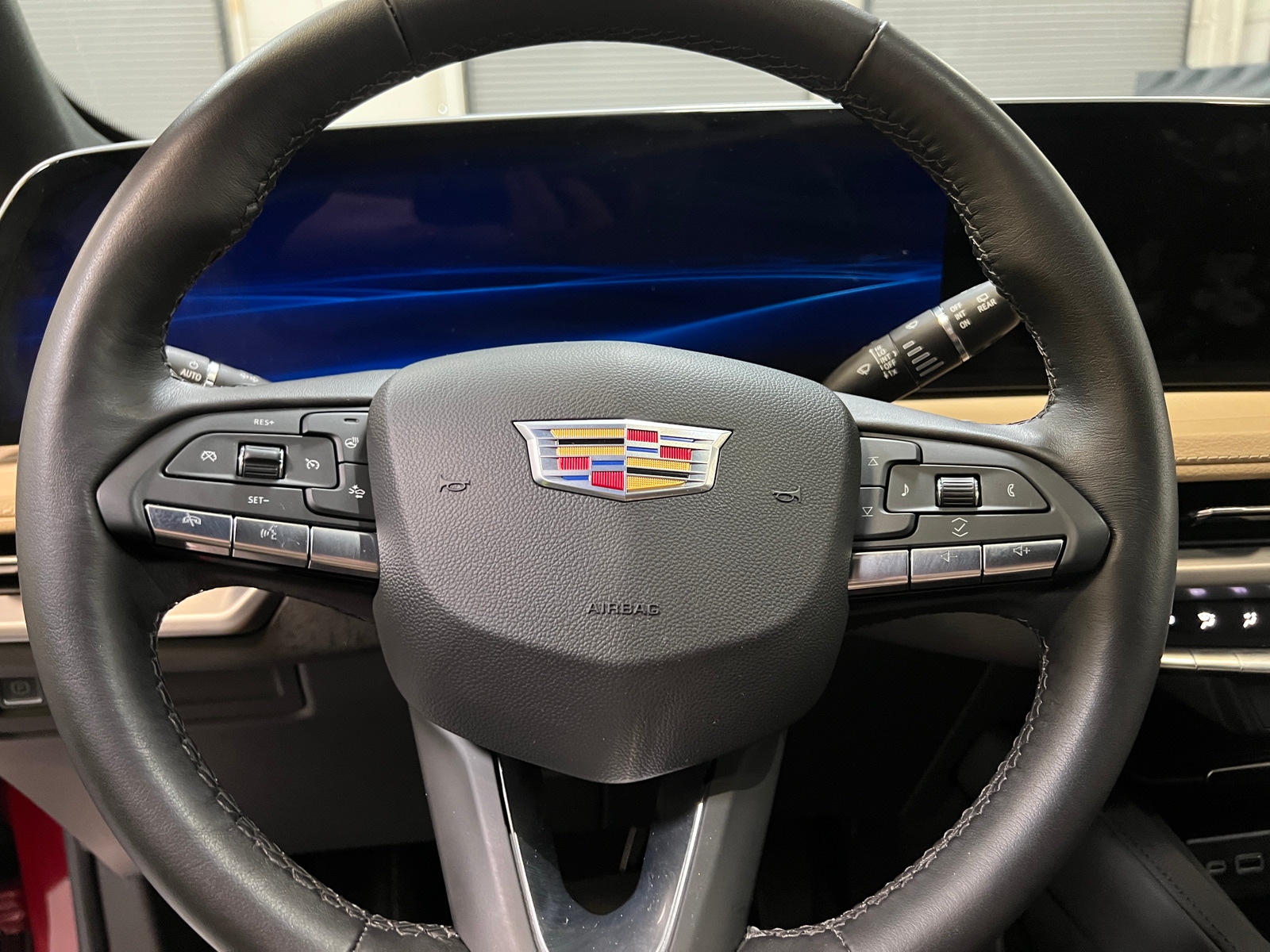 Thumbnail: 2024 Cadillac XT4 - 4