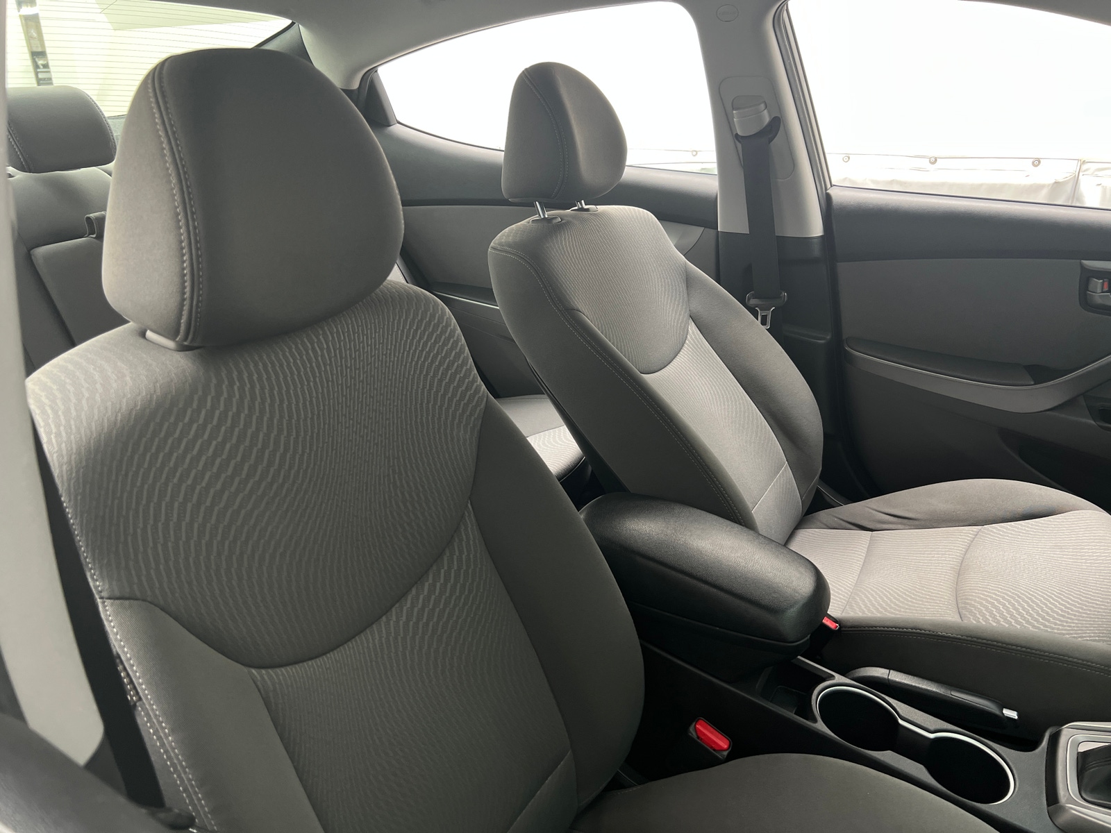 Thumbnail: 2015 Hyundai Elantra - 2