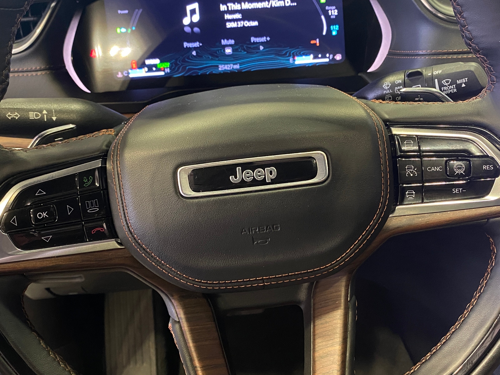 Thumbnail: 2023 Jeep Grand Cherokee - 4