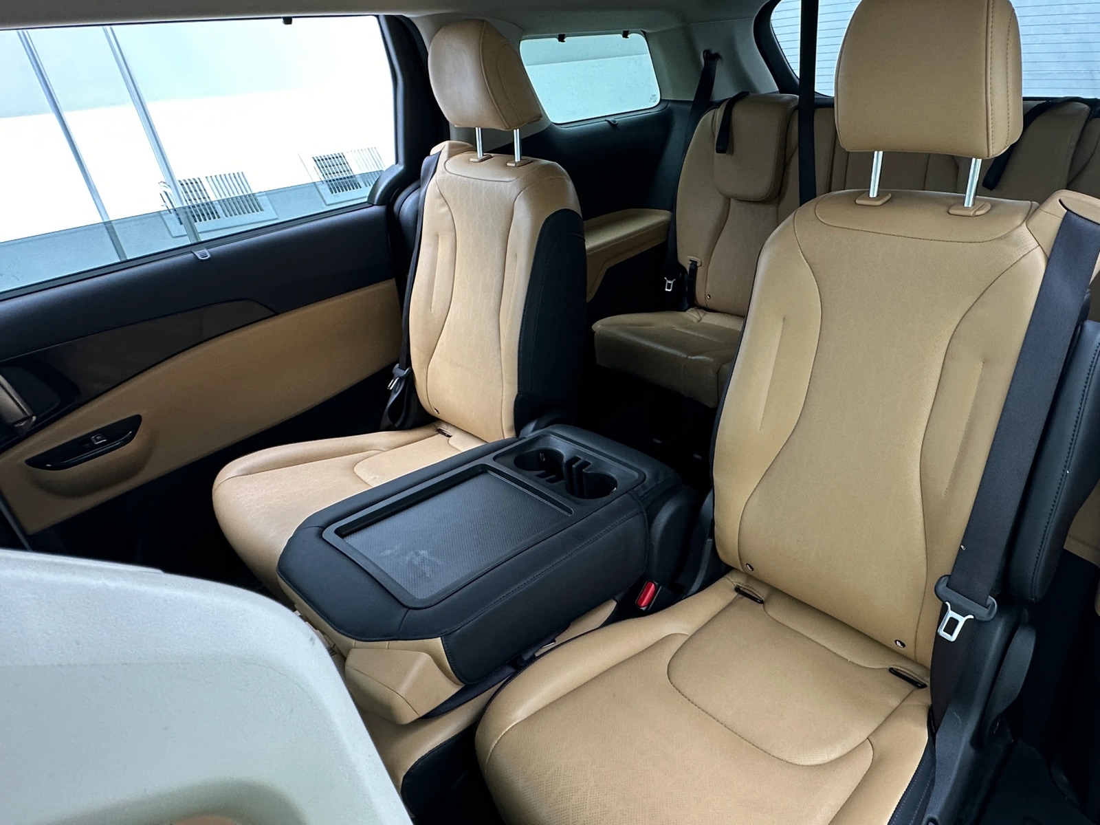 Thumbnail: 2023 Kia Carnival - 5