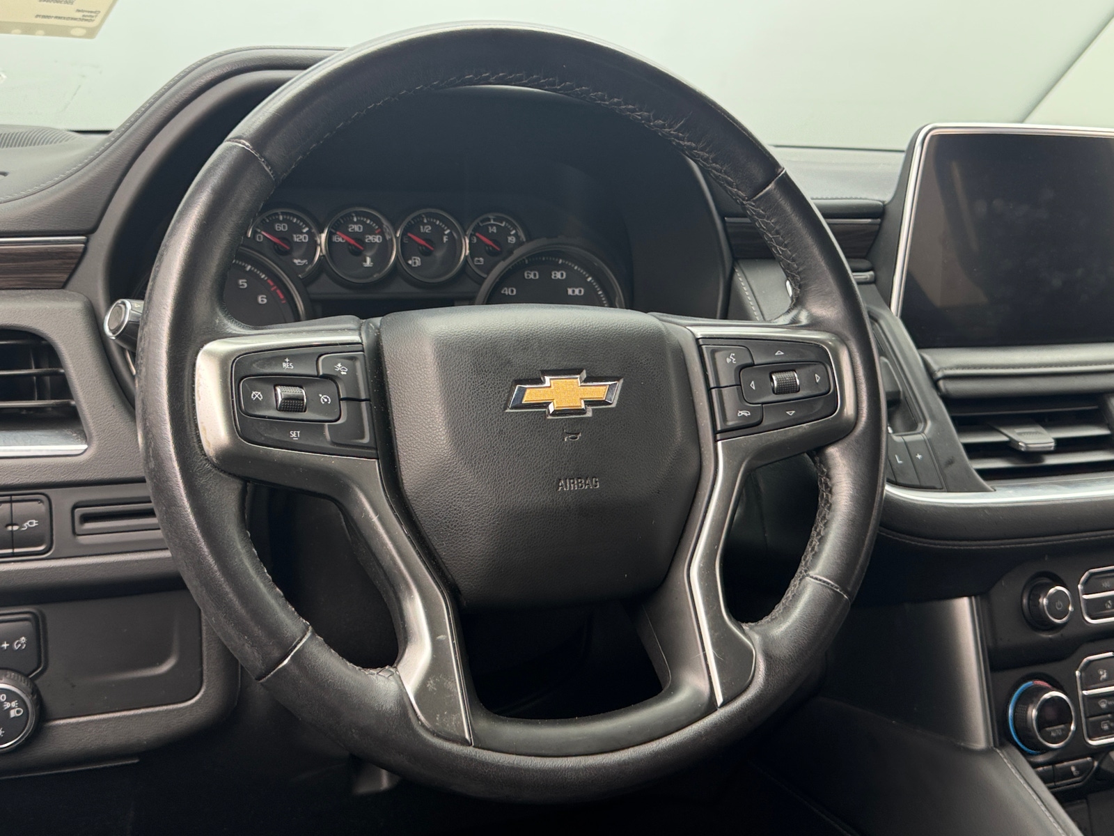 Thumbnail: 2021 Chevrolet Tahoe - 4