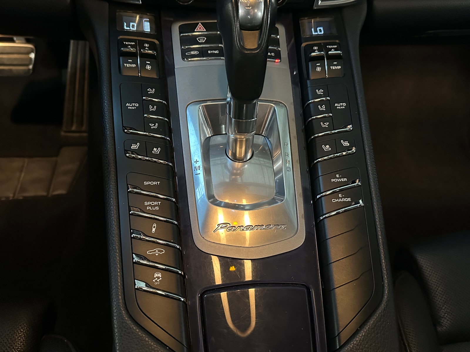 Thumbnail: 2014 Porsche Panamera - 3