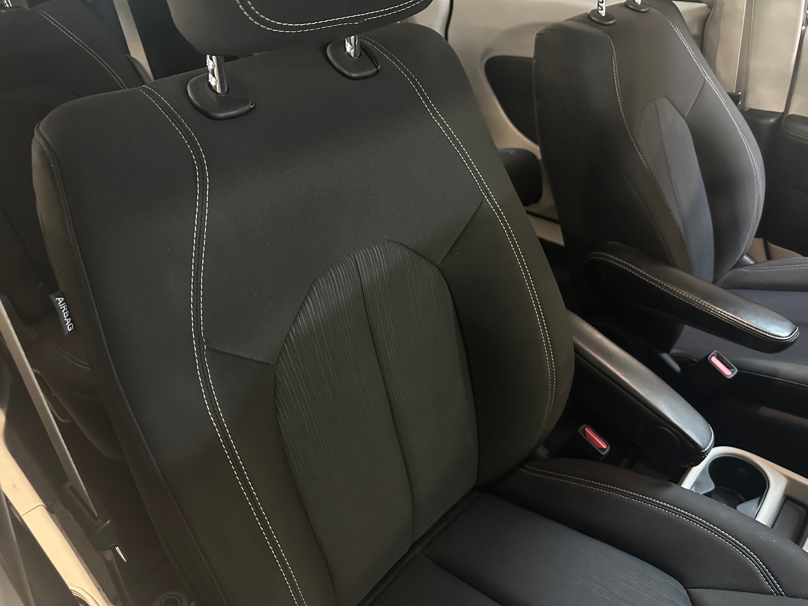 Thumbnail: 2020 Chrysler Voyager - 2
