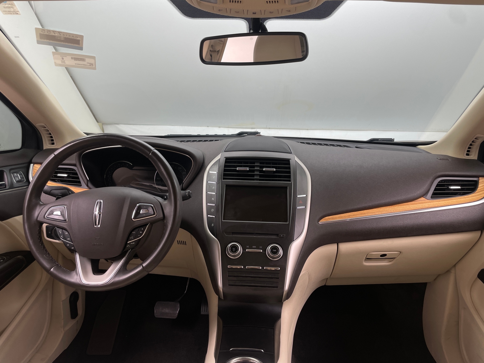 Thumbnail: 2015 Lincoln MKC - 2