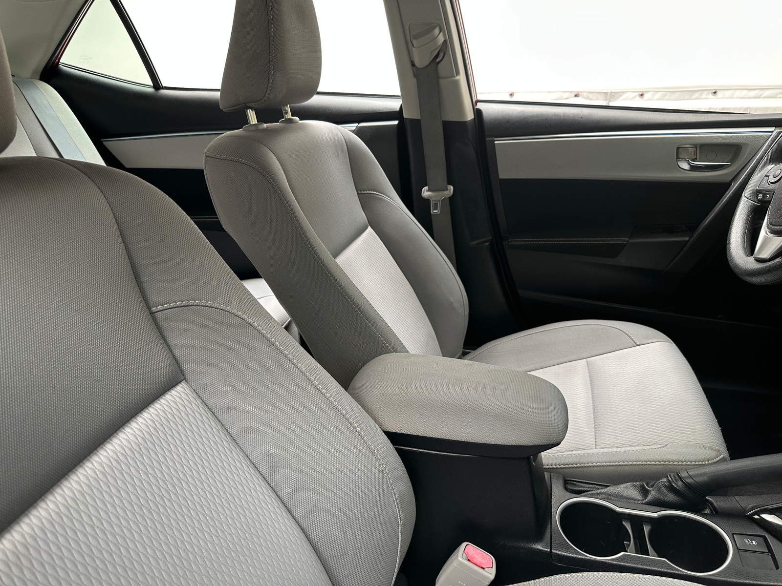 Thumbnail: 2015 Toyota Corolla - 2