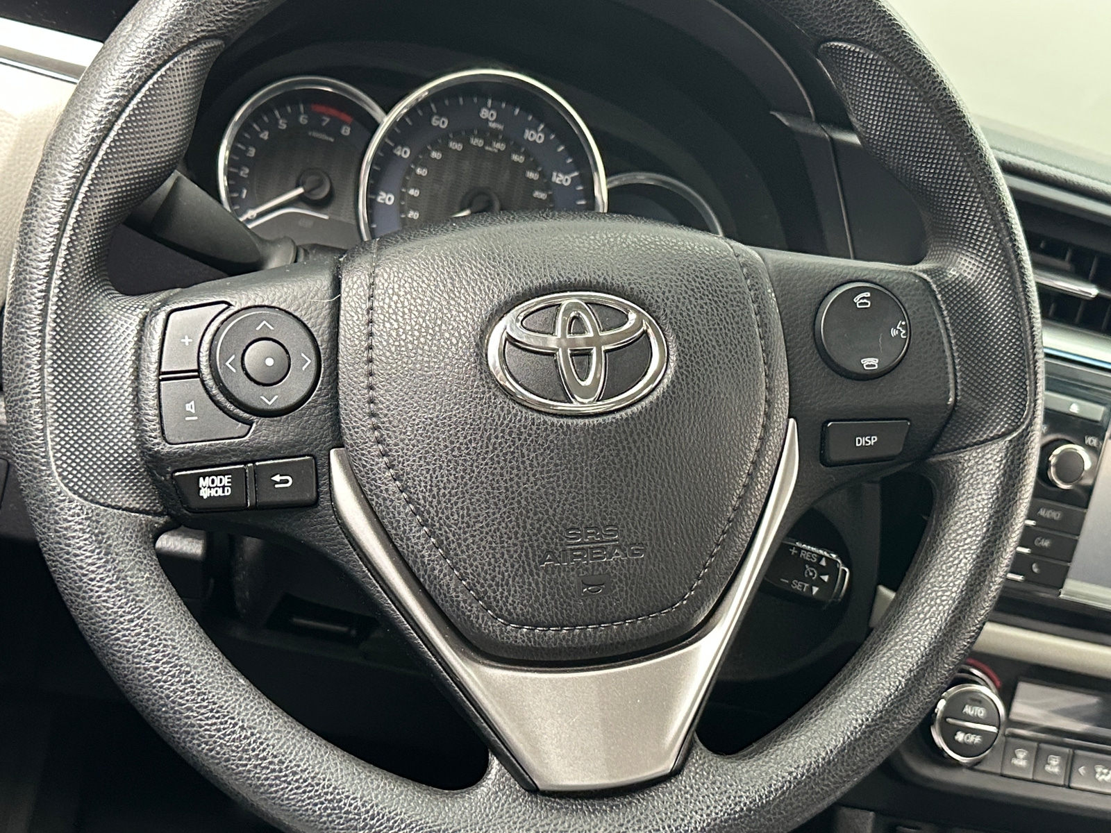 Thumbnail: 2015 Toyota Corolla - 5