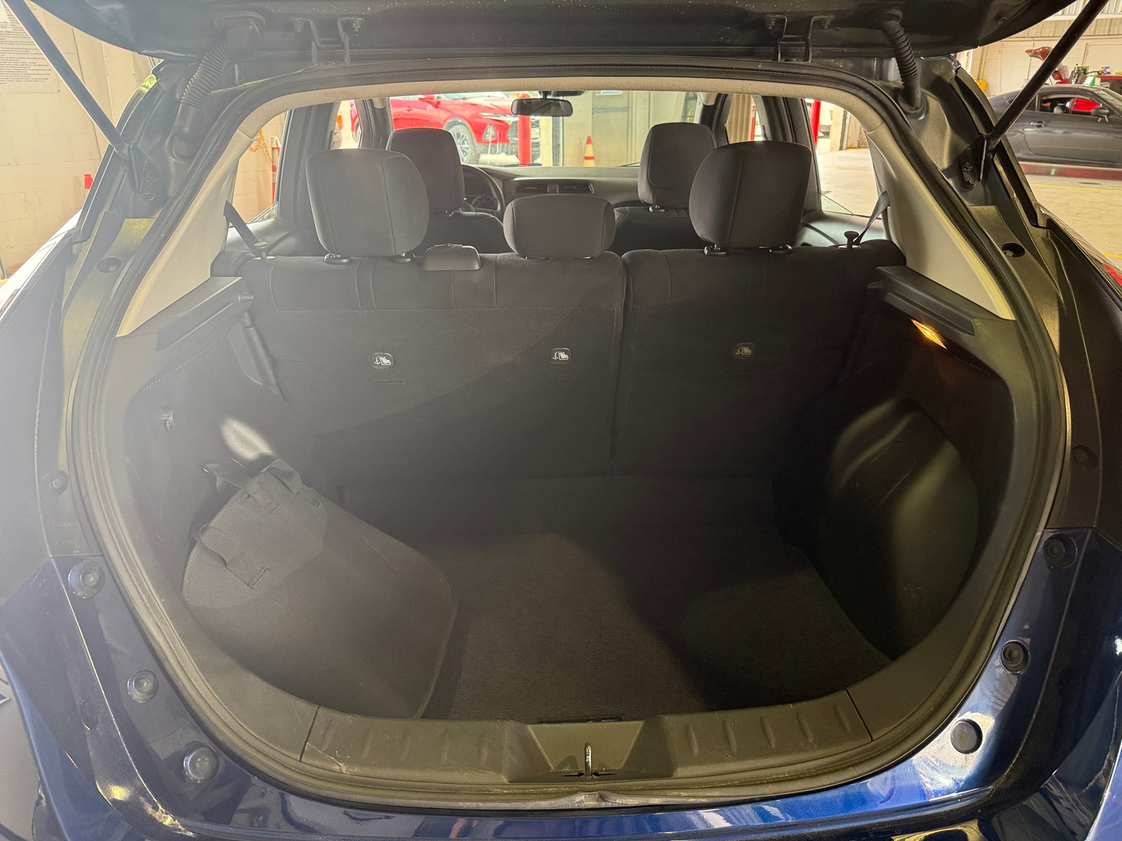 Thumbnail: 2020 Nissan Leaf - 7