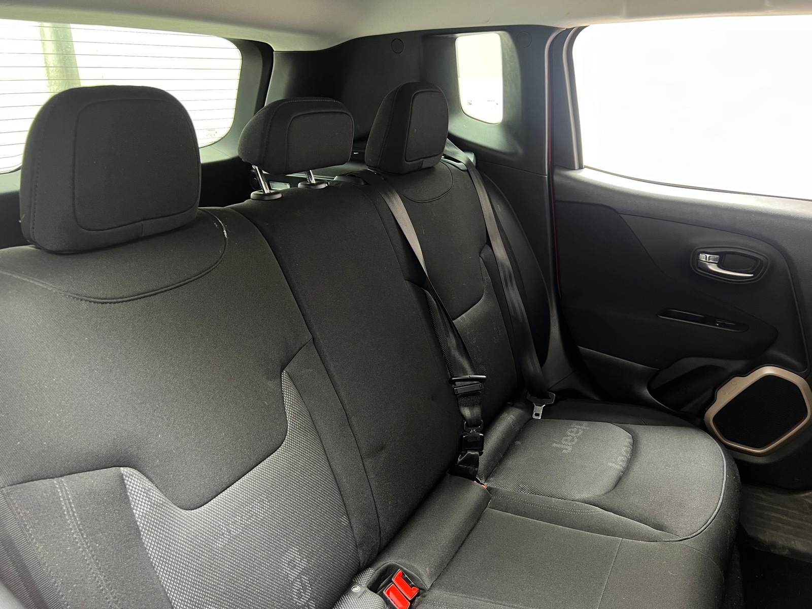 Thumbnail: 2015 Jeep Renegade - 6