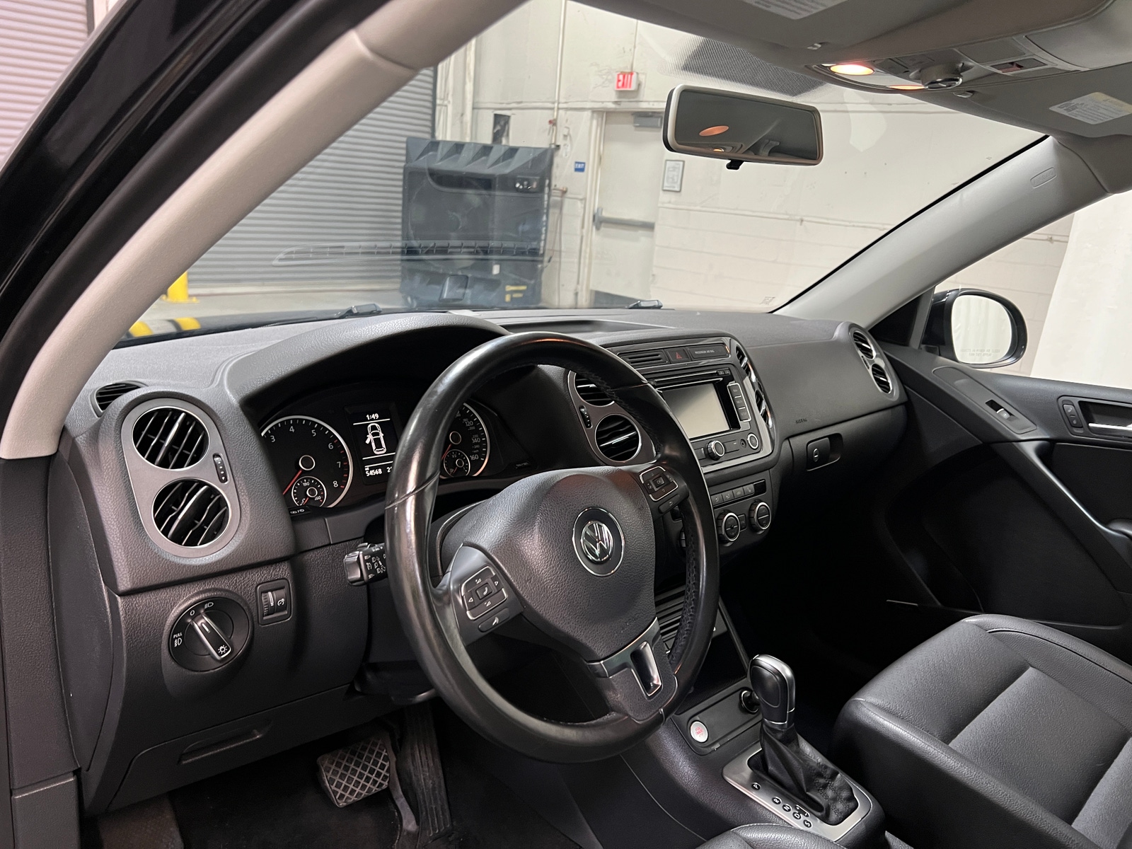 Thumbnail: 2015 Volkswagen Tiguan - 3