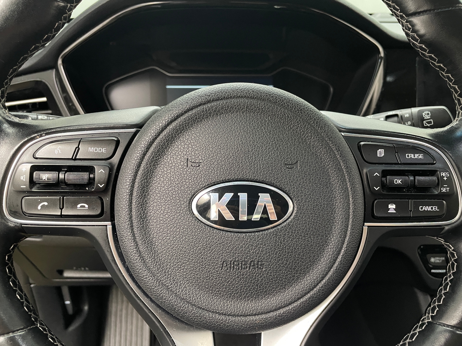 Thumbnail: 2020 Kia Niro - 4