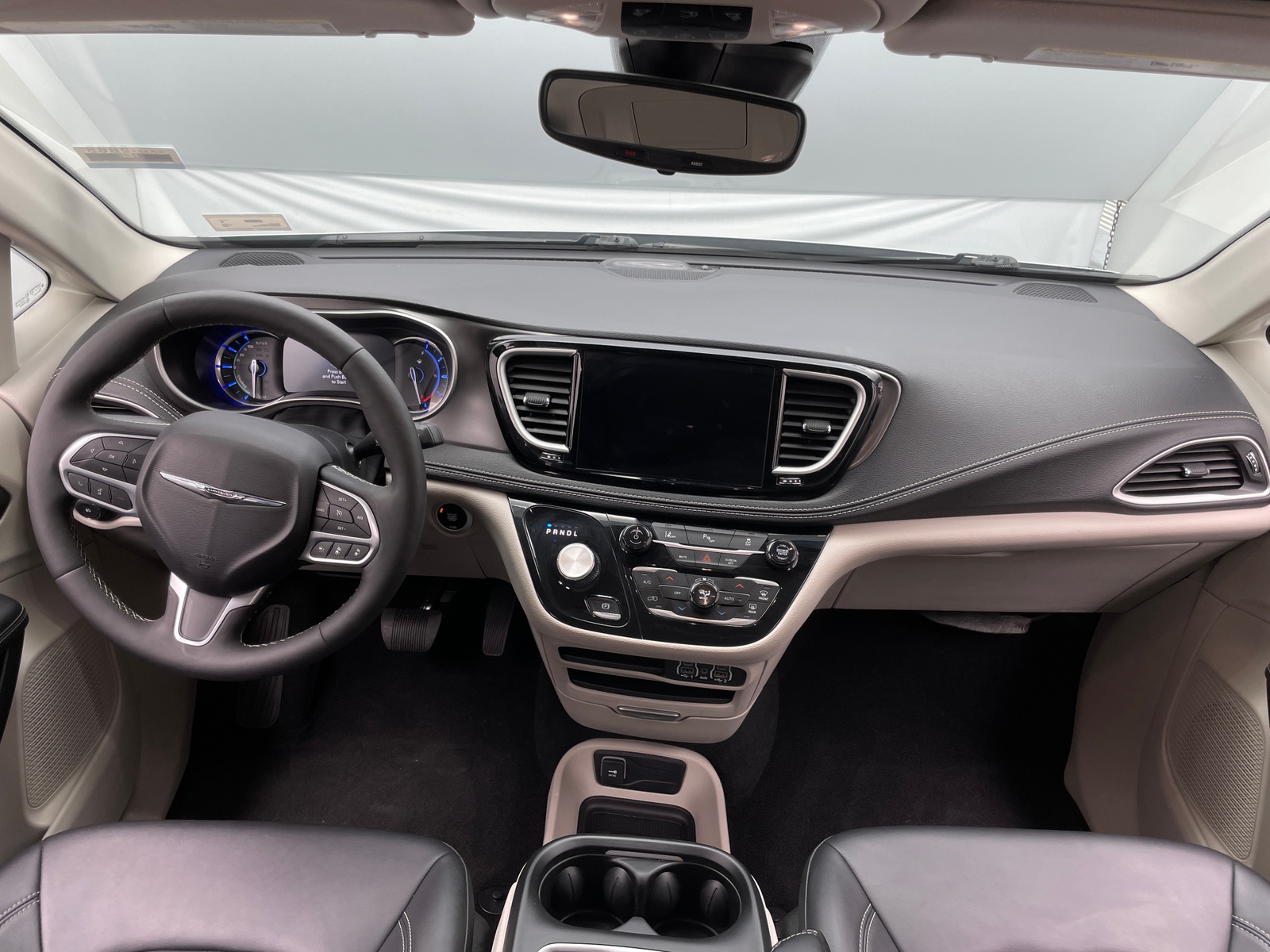 Thumbnail: 2024 Chrysler Pacifica - 2