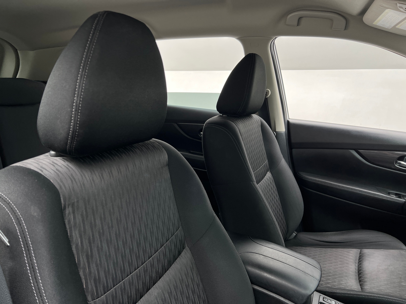Thumbnail: 2019 Nissan Rogue - 2