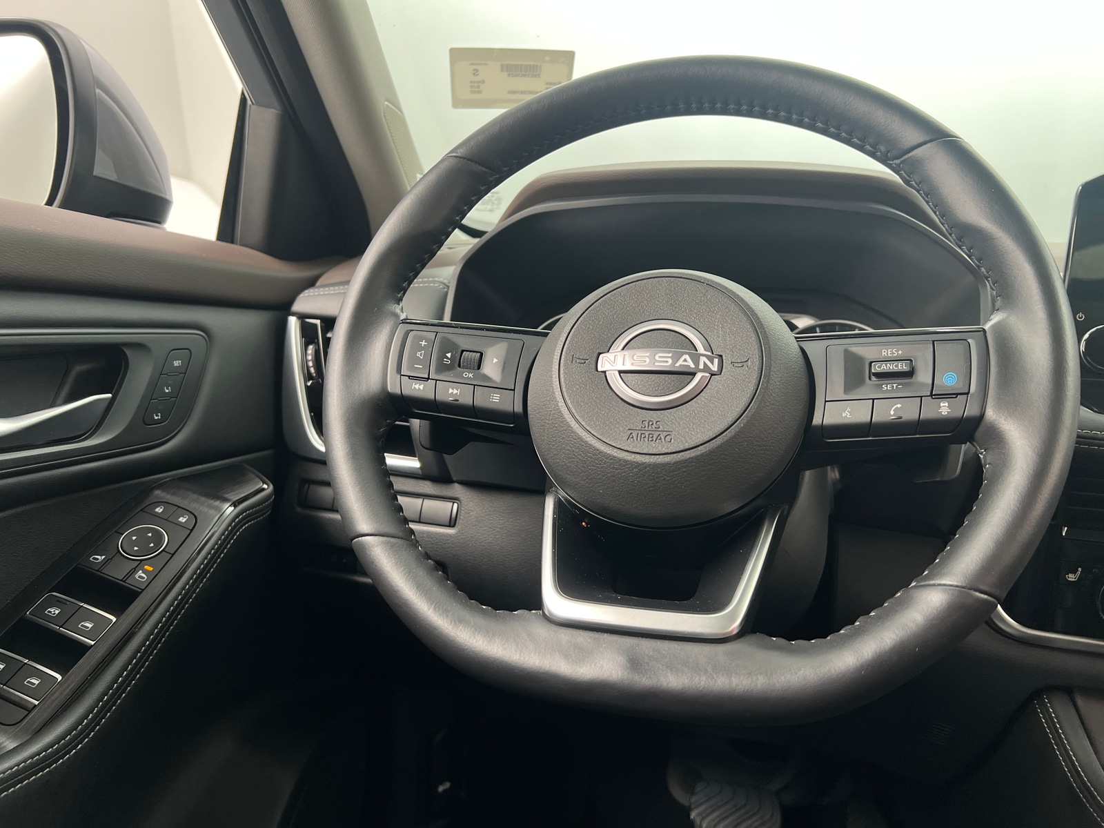 Thumbnail: 2022 Nissan Rogue - 4