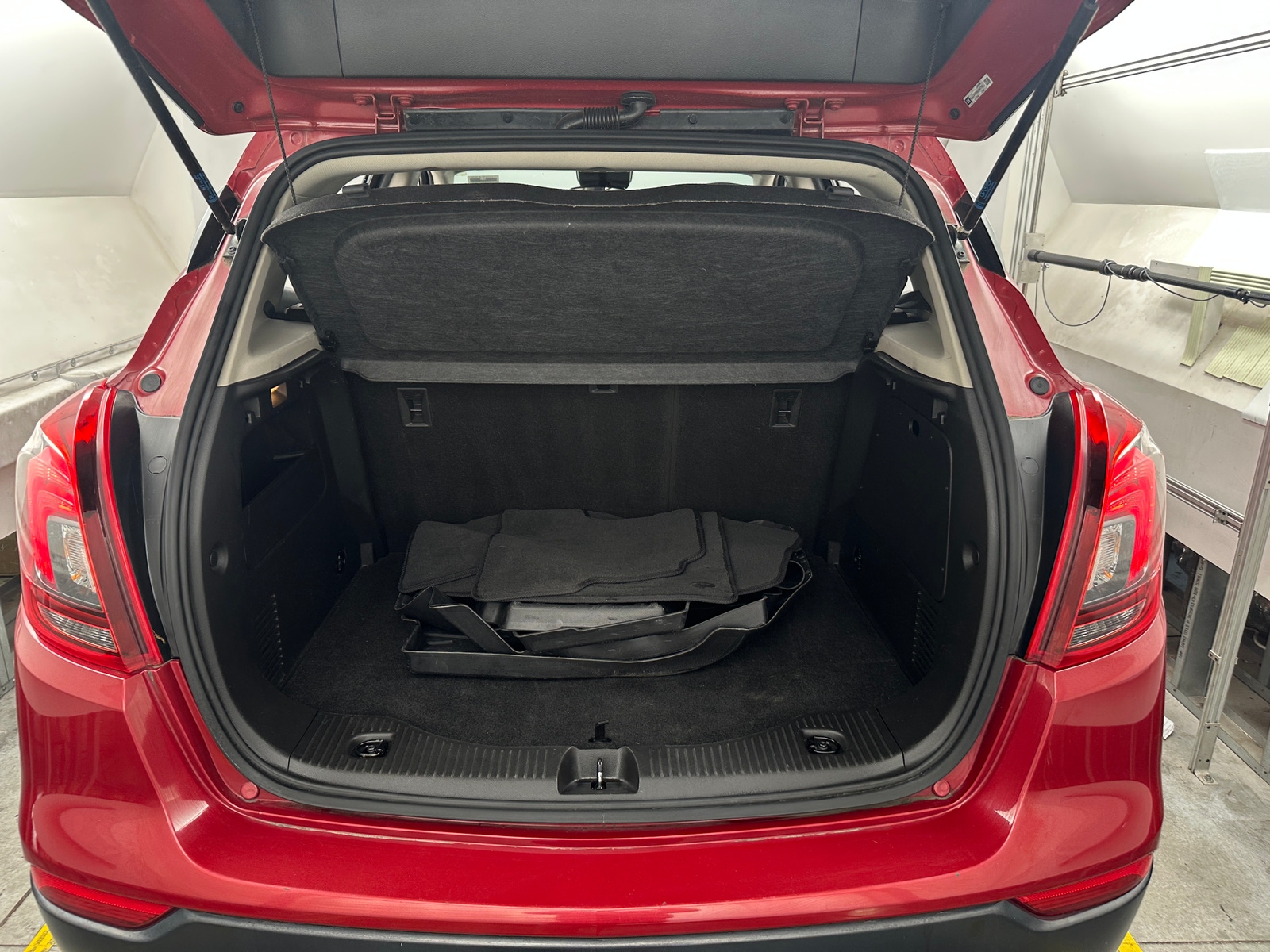 Thumbnail: 2019 Buick Encore - 6