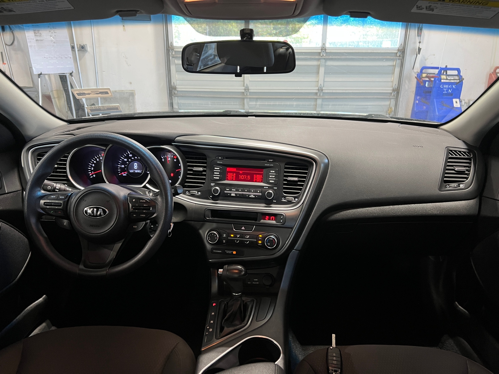 Thumbnail: 2015 Kia Optima - 3
