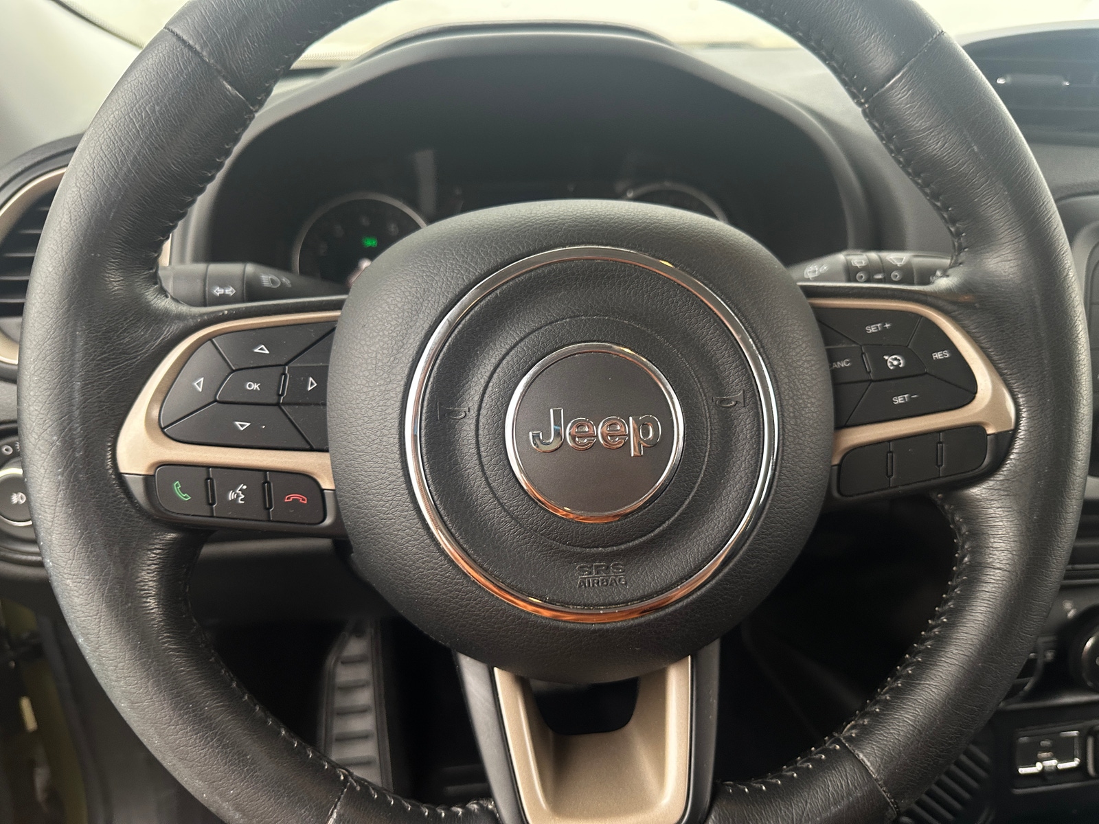 Thumbnail: 2015 Jeep Renegade - 5