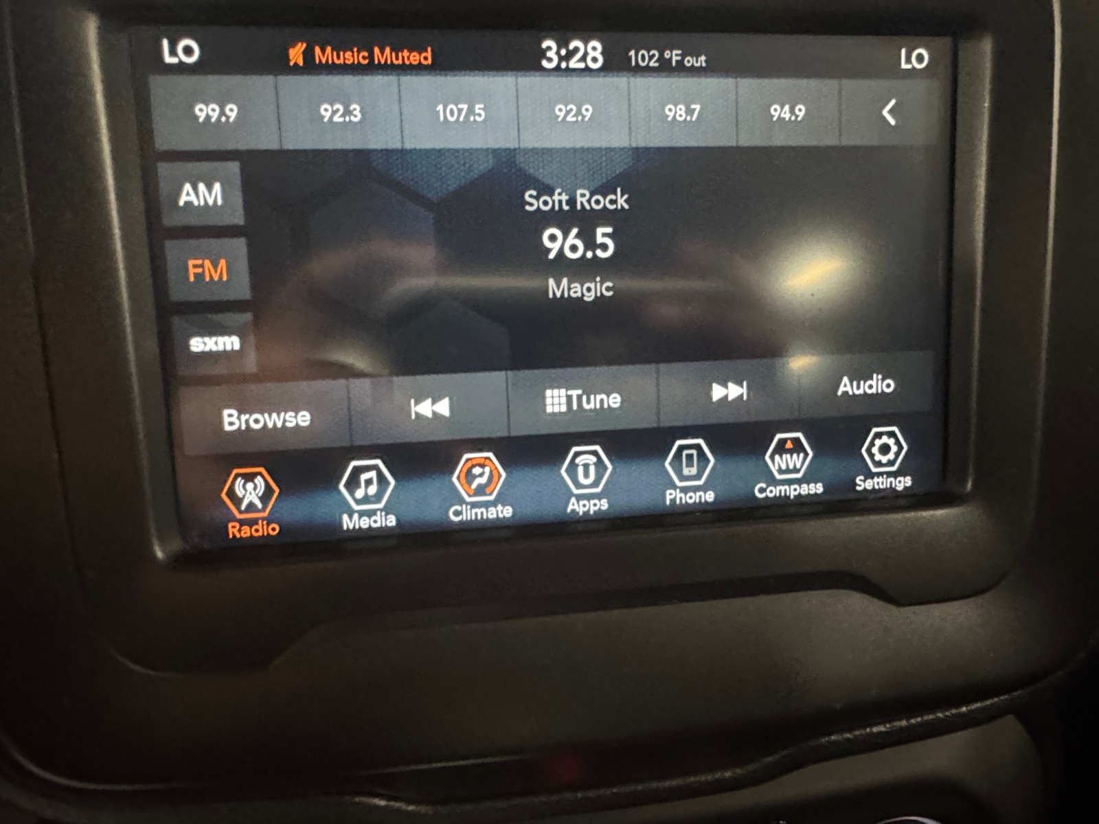 Thumbnail: 2019 Jeep Renegade - 4