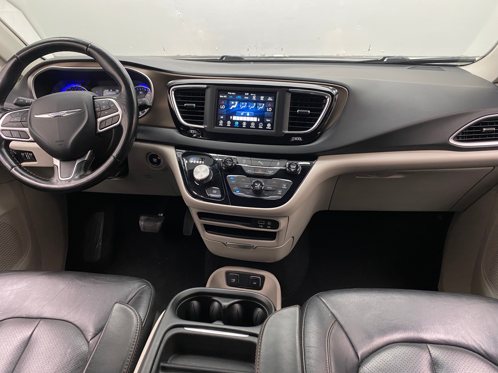 Thumbnail: 2019 Chrysler Pacifica - 2