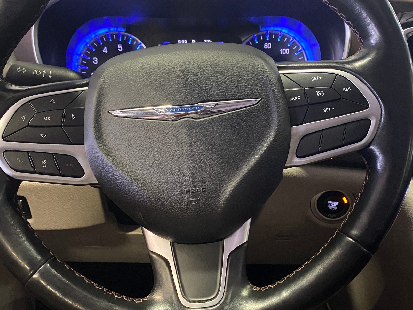 Thumbnail: 2019 Chrysler Pacifica - 4