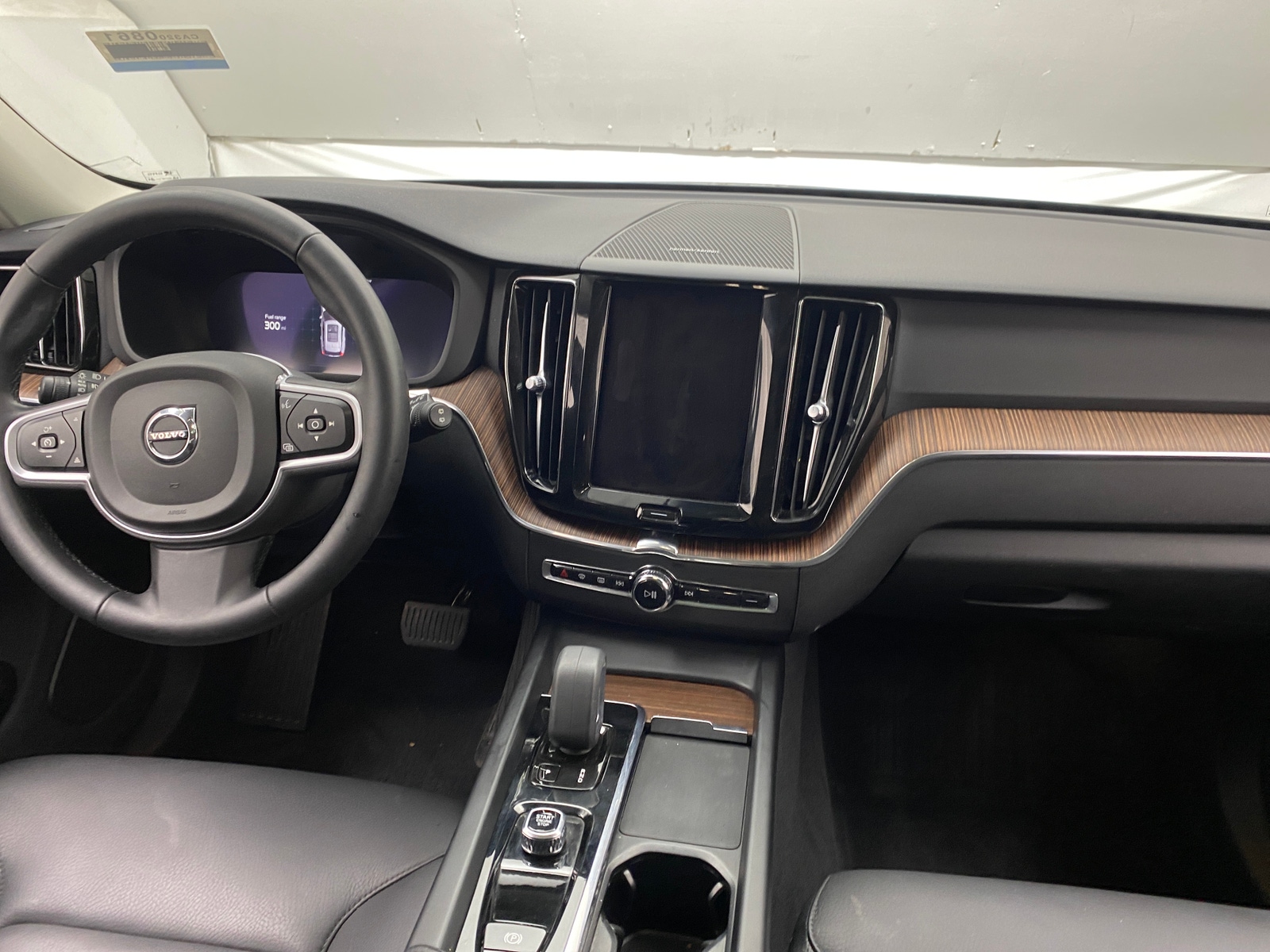 Thumbnail: 2022 Volvo XC60 - 2