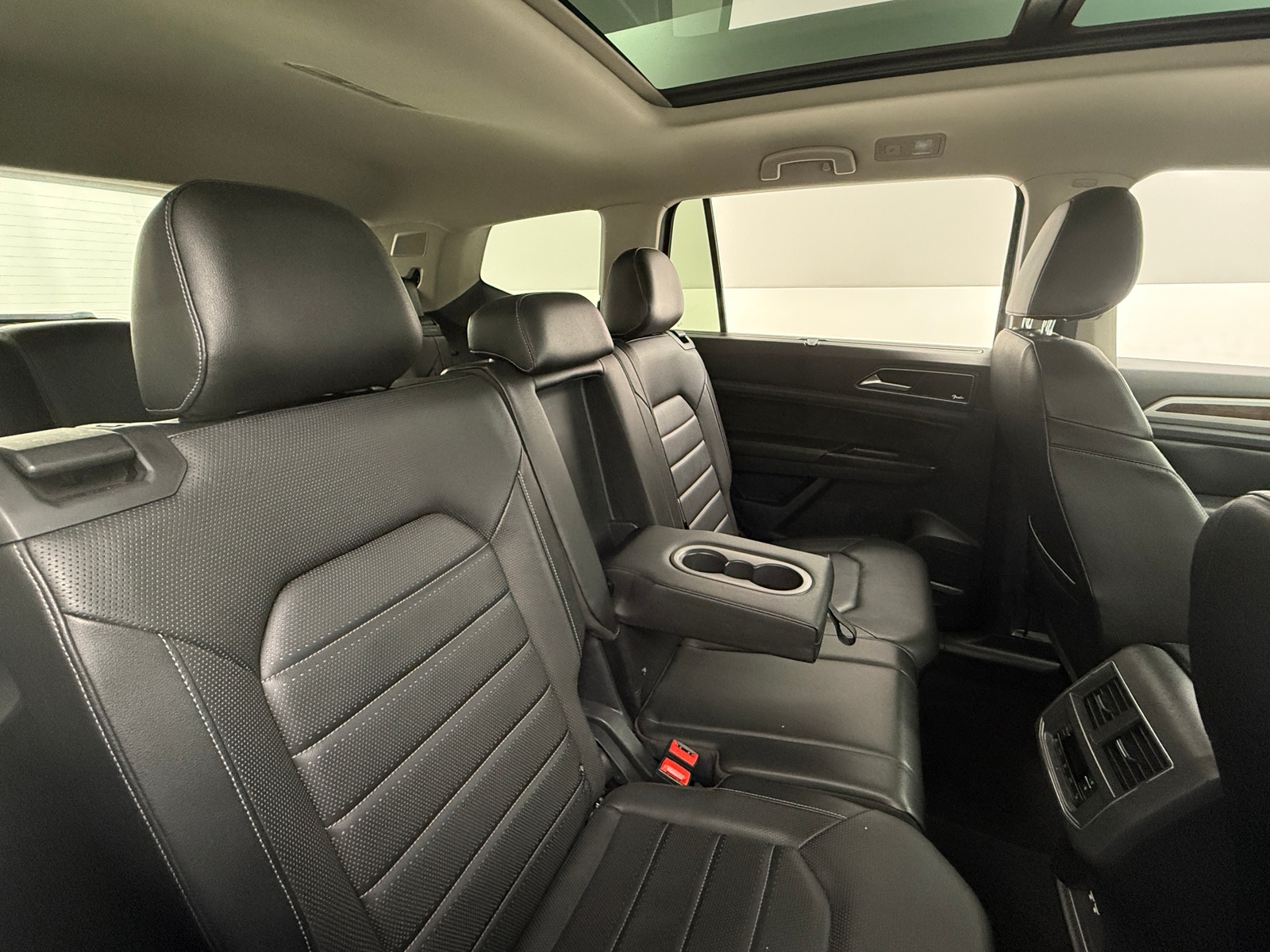 Thumbnail: 2018 Volkswagen Atlas - 5