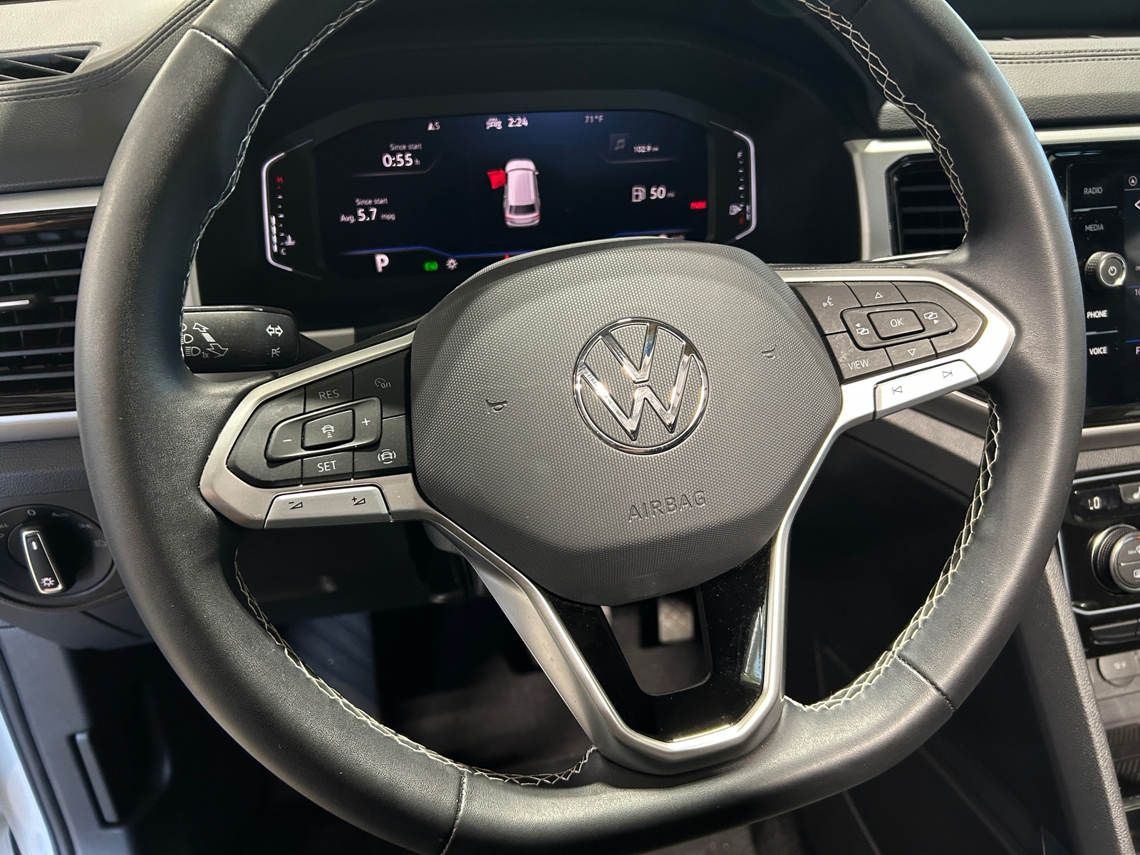 Thumbnail: 2023 Volkswagen Atlas - 4