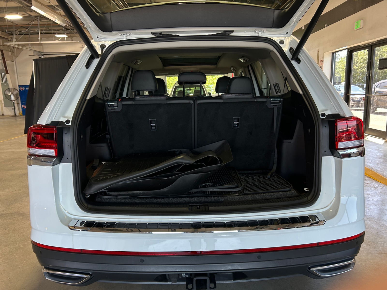 Thumbnail: 2023 Volkswagen Atlas - 6