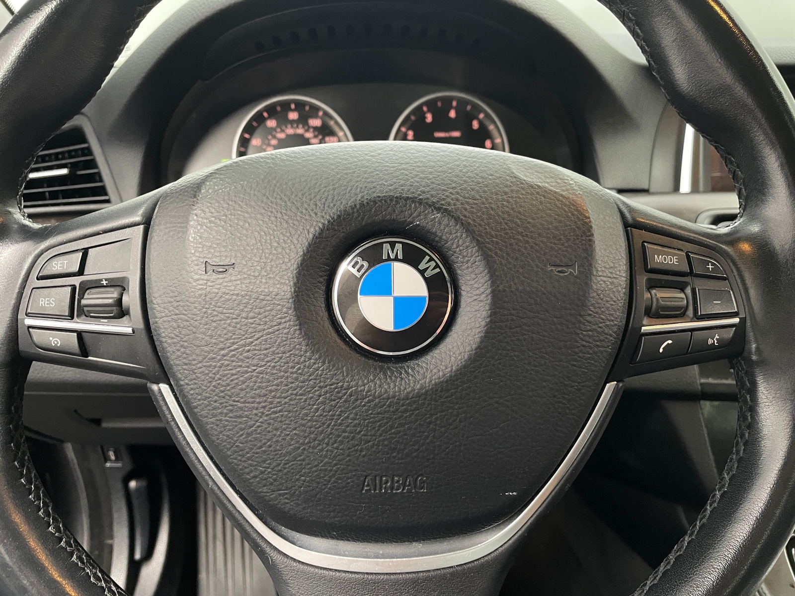 Thumbnail: 2015 BMW 5 Series - 4