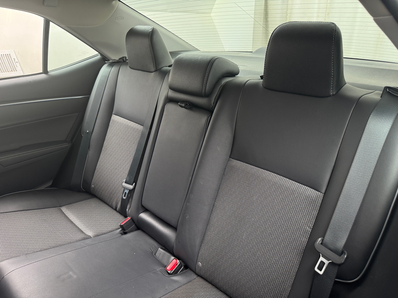 Thumbnail: 2016 Toyota Corolla - 6