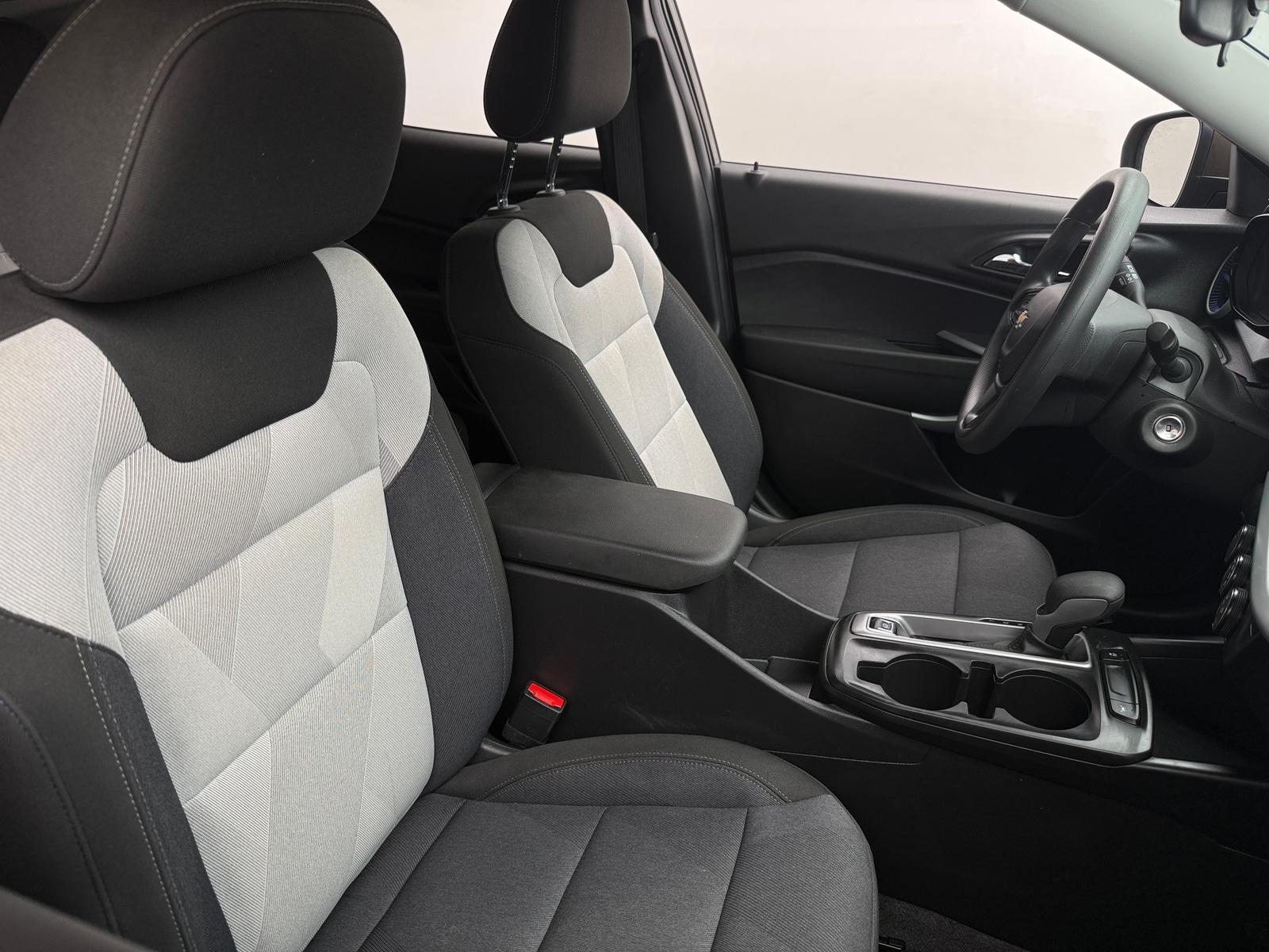 Thumbnail: 2024 Chevrolet Trax - 2