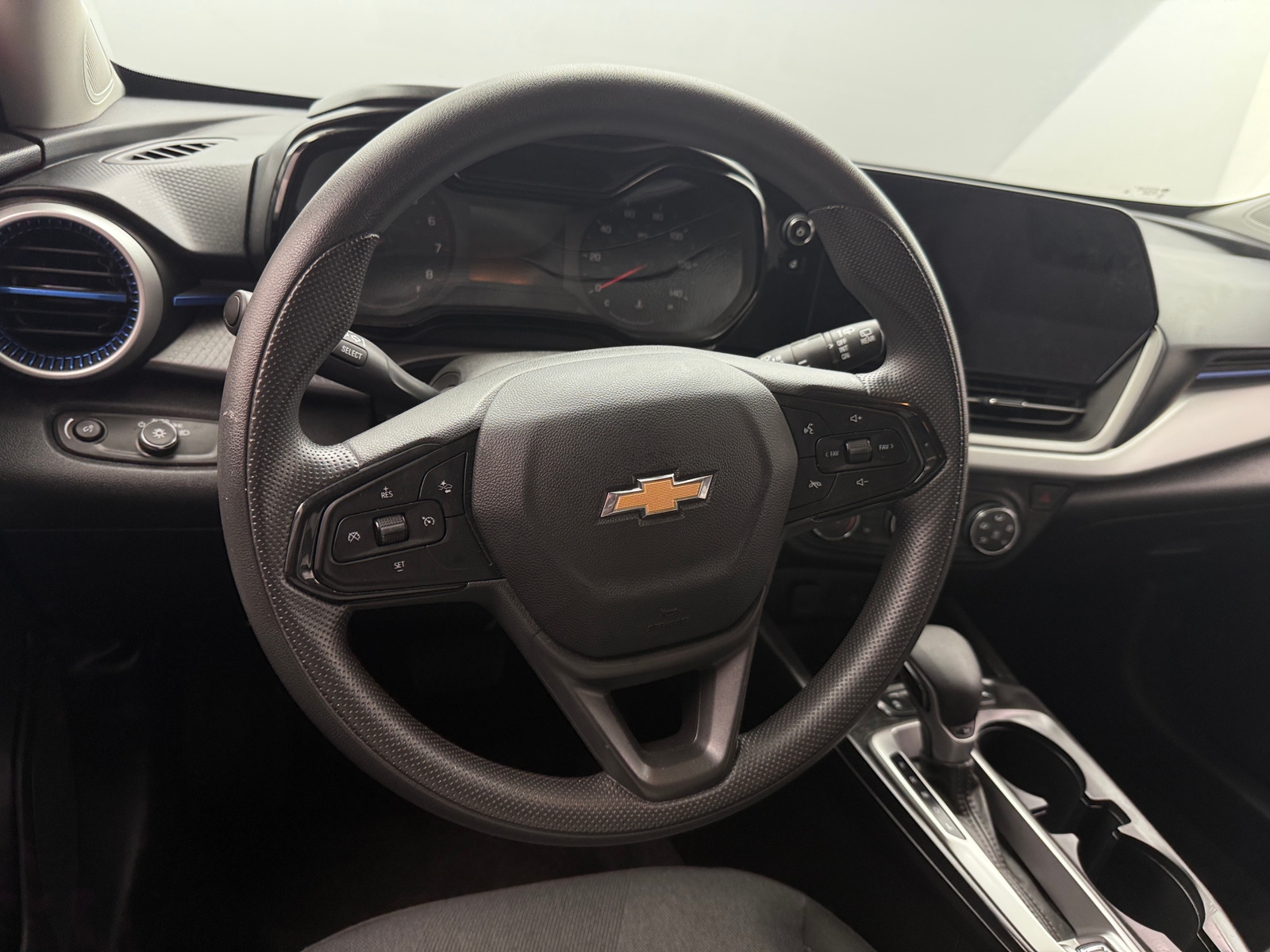 Thumbnail: 2024 Chevrolet Trax - 5