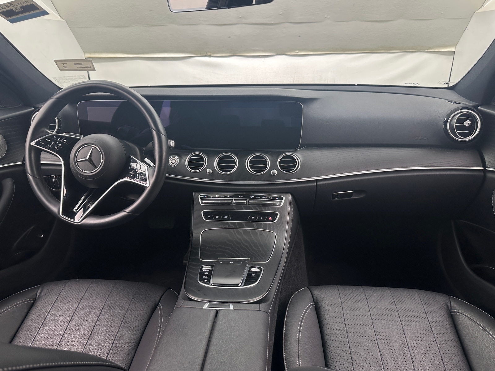 Thumbnail: 2022 Mercedes-Benz E-Class - 2