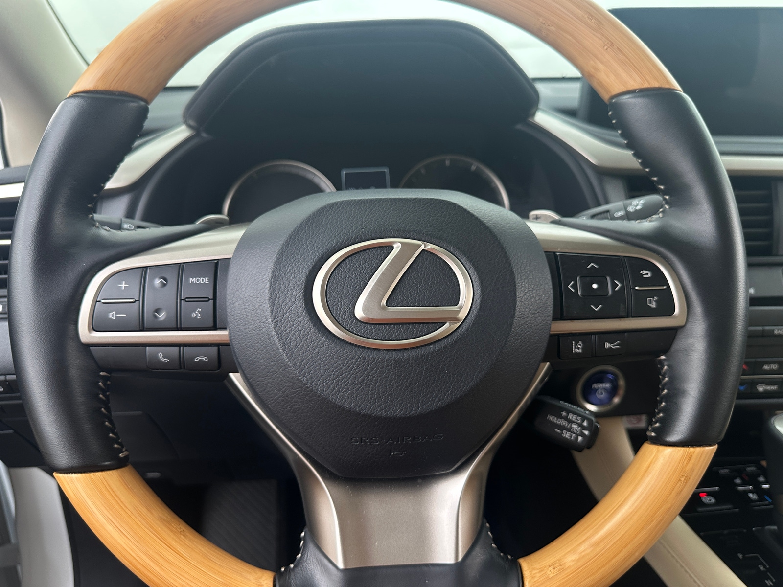 Thumbnail: 2022 Lexus RX - 4
