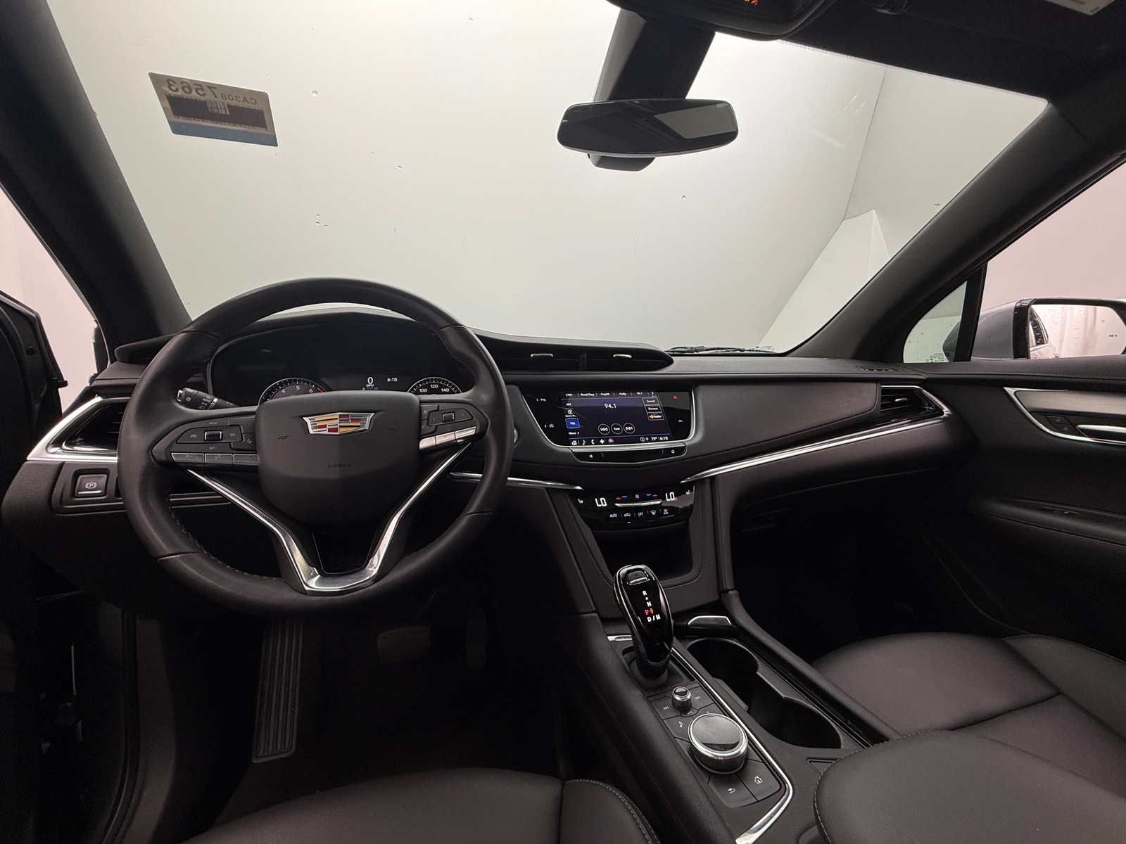 Thumbnail: 2023 Cadillac XT6 - 2
