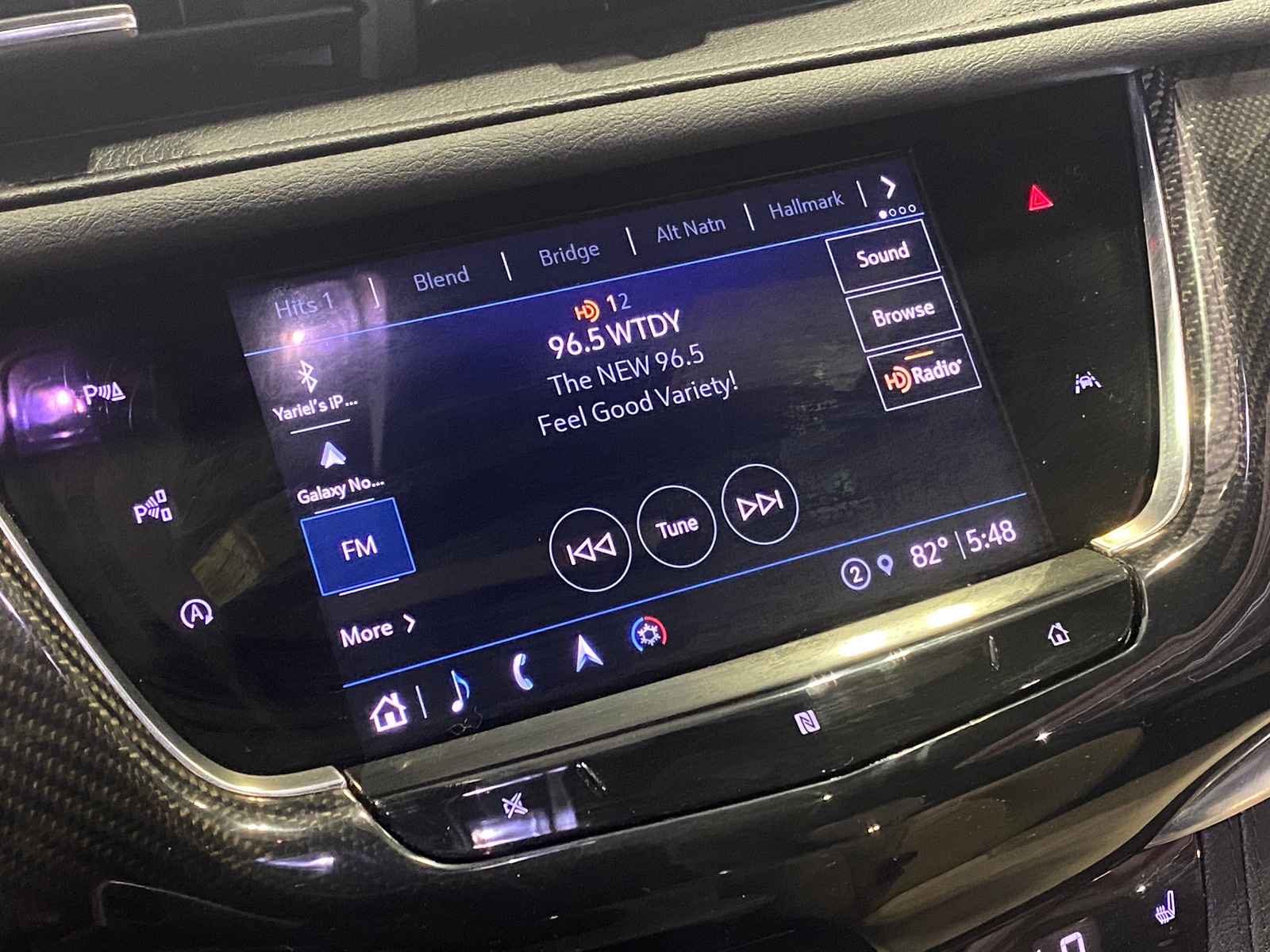 Thumbnail: 2021 Cadillac XT6 - 3