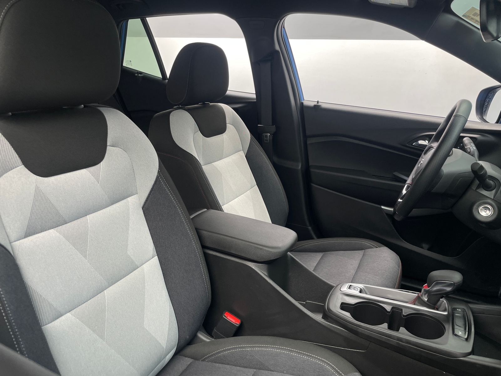 Thumbnail: 2024 Chevrolet Trax - 2