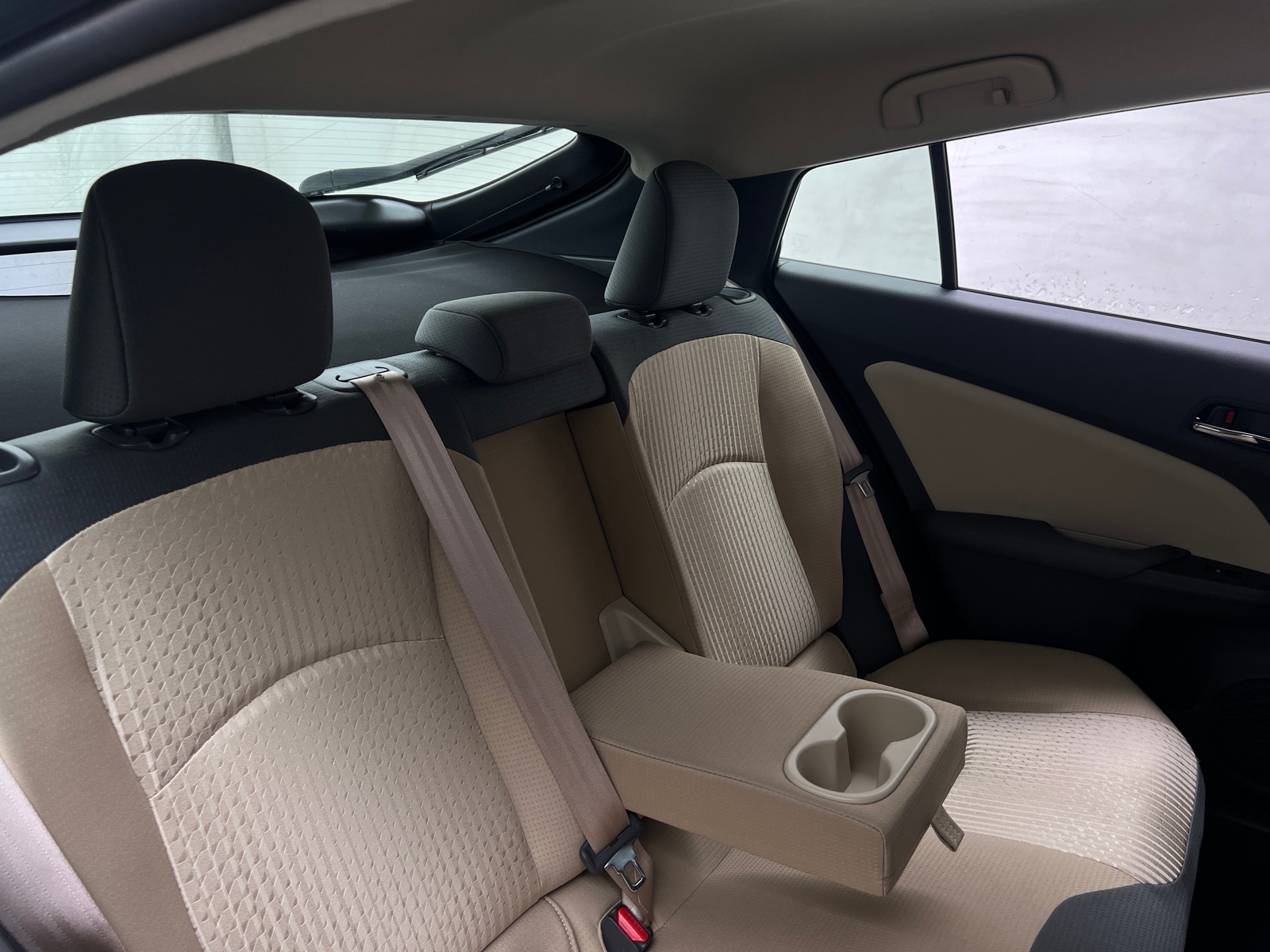 Thumbnail: 2017 Toyota Prius - 6