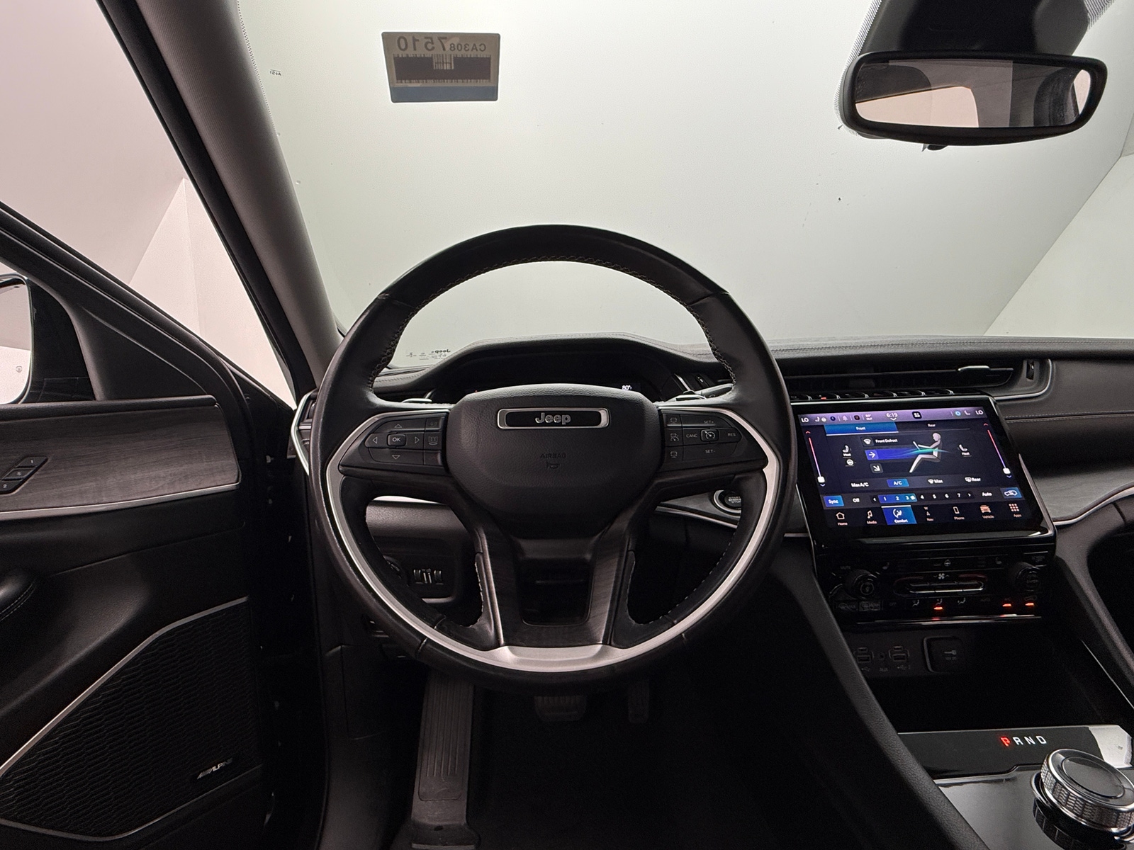 Thumbnail: 2022 Jeep Grand Cherokee L - 4