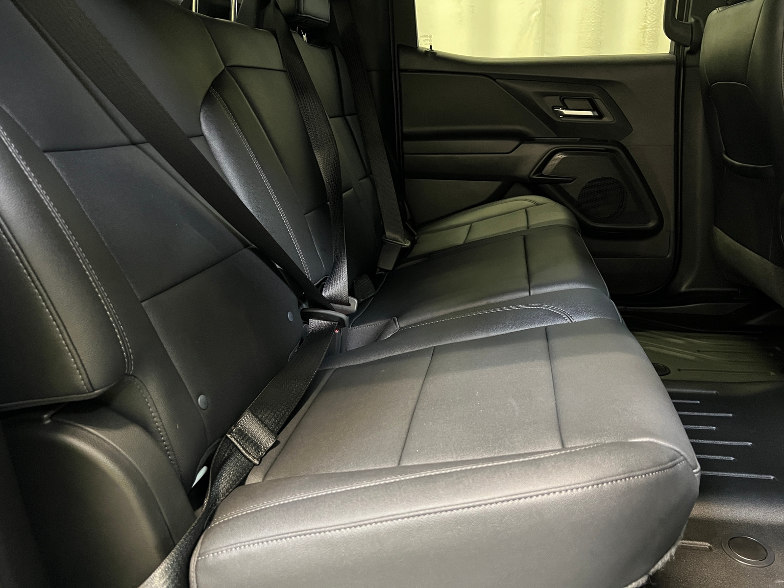 Thumbnail: 2024 Chevrolet Silverado EV - 6