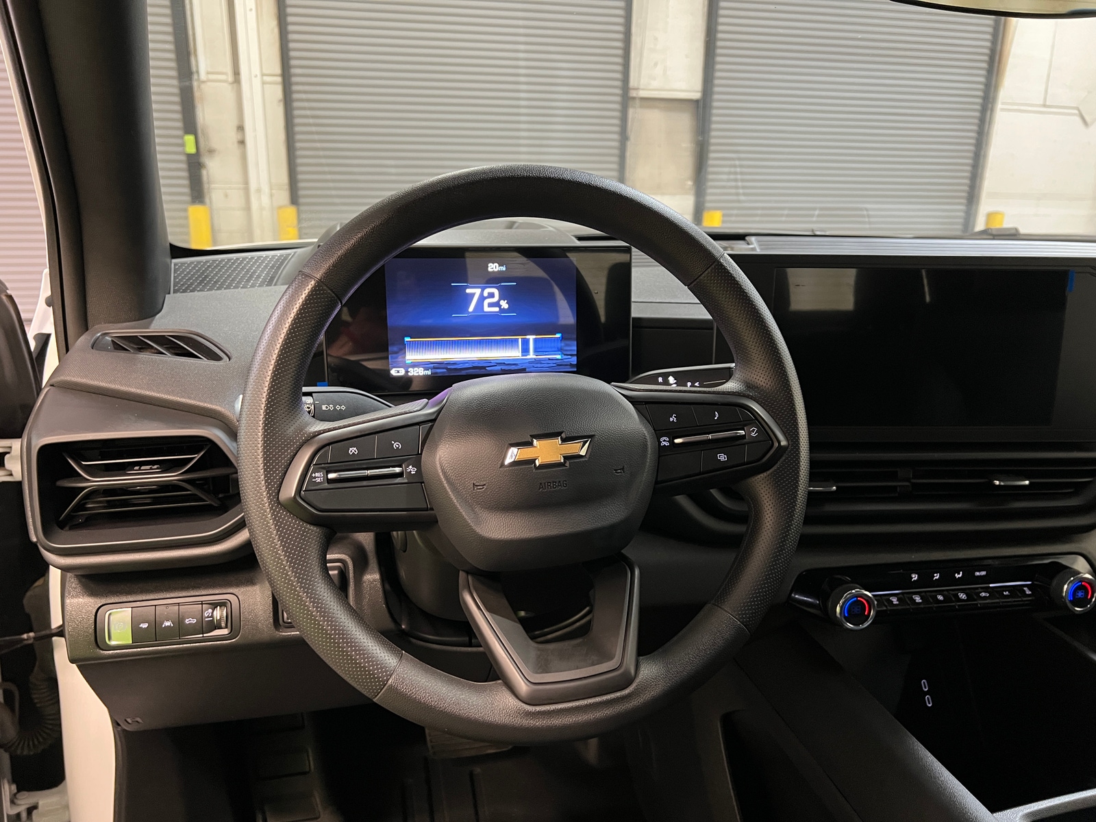 Thumbnail: 2024 Chevrolet Silverado EV - 5