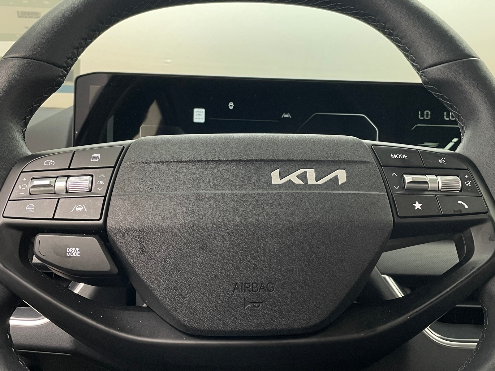 Thumbnail: 2025 Kia K4 - 5