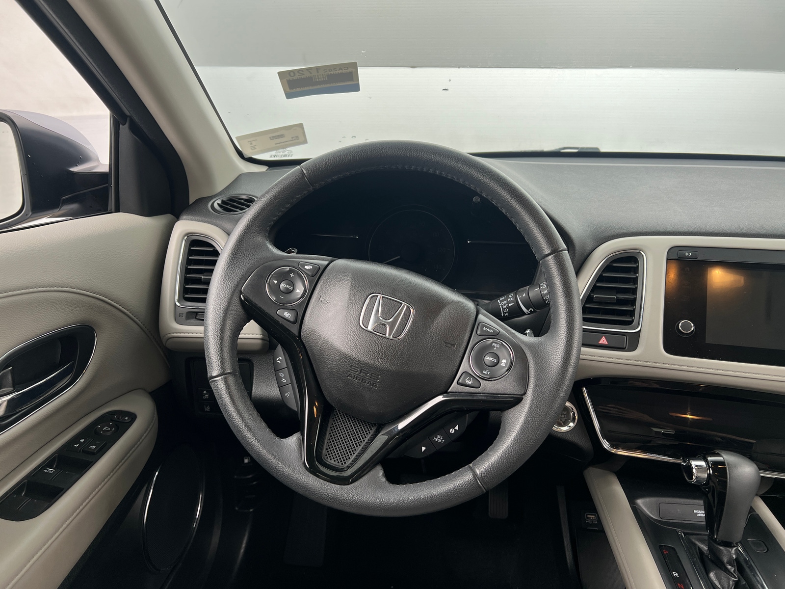 Thumbnail: 2022 Honda HR-V - 4