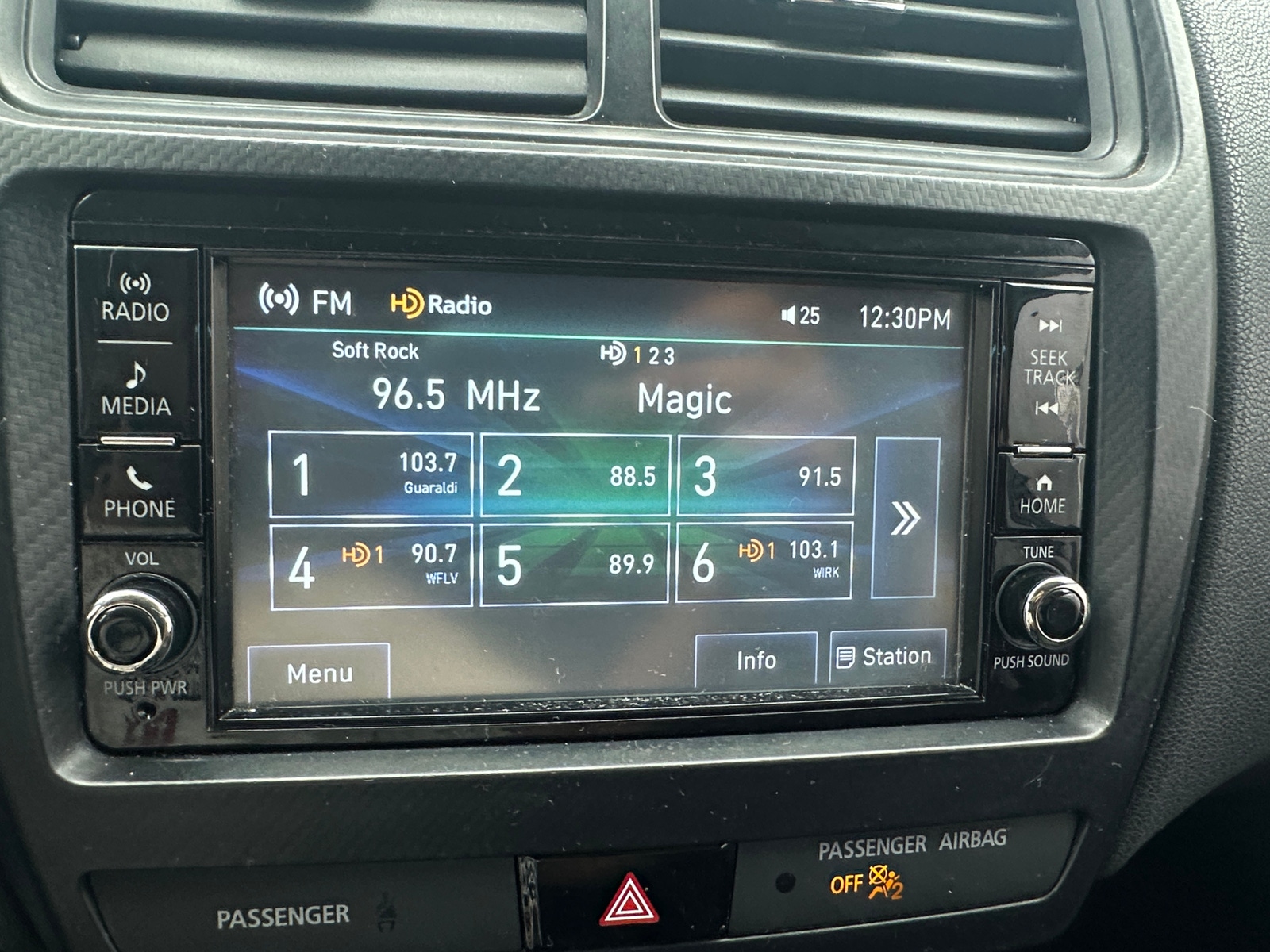 Thumbnail: 2020 Mitsubishi Outlander Sport - 4