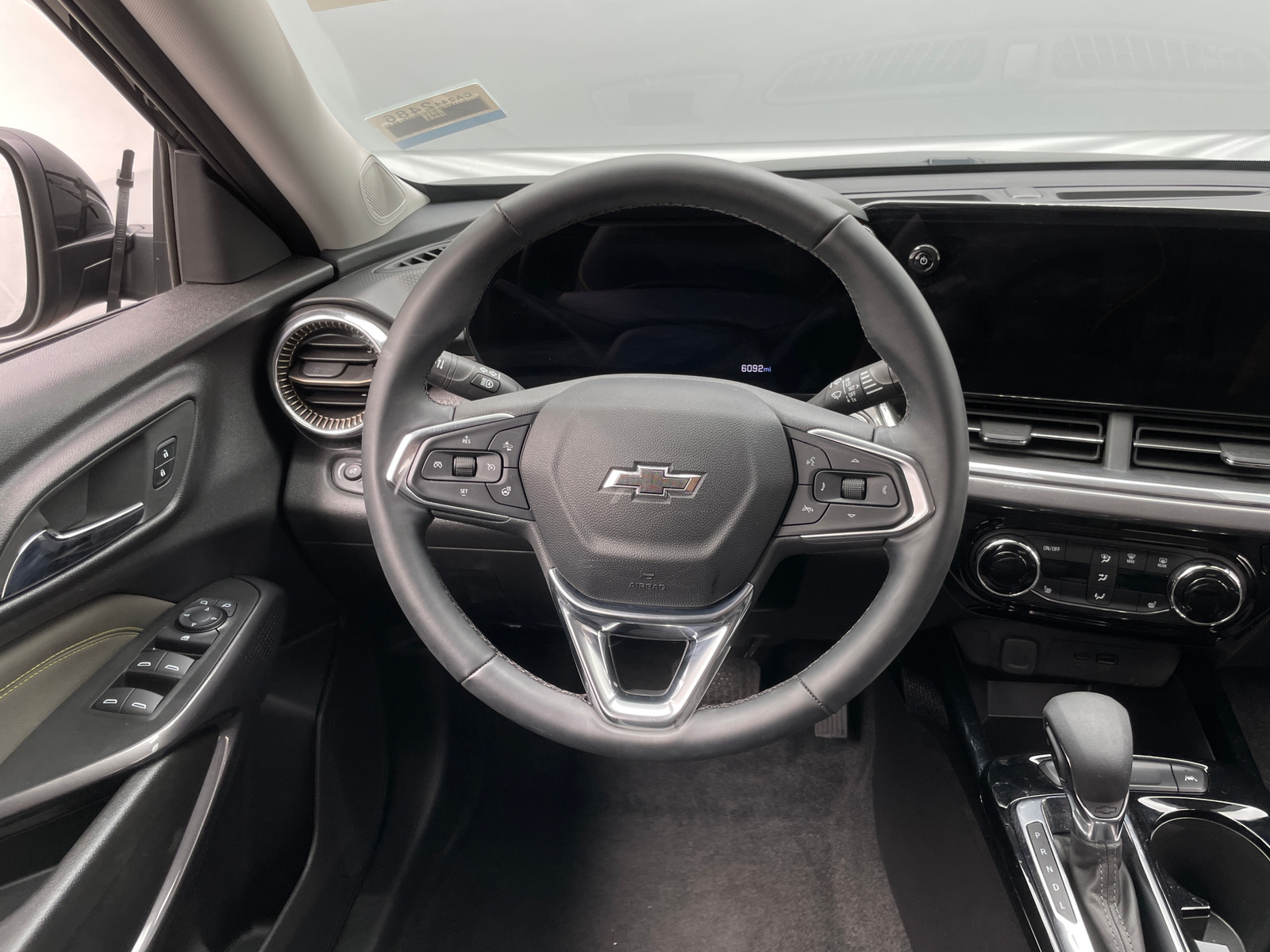 Thumbnail: 2025 Chevrolet Trax - 4