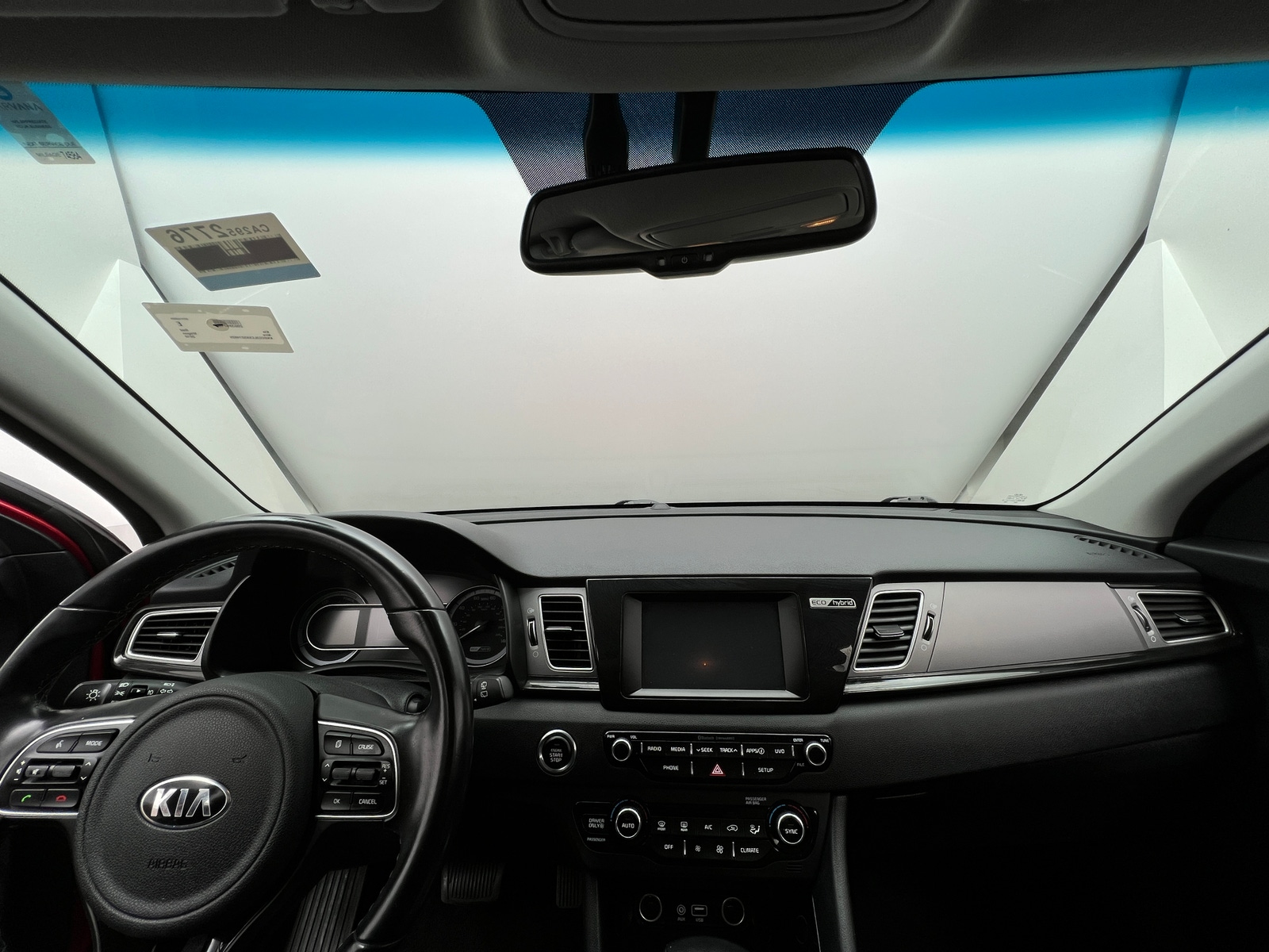 Thumbnail: 2019 Kia Niro - 3