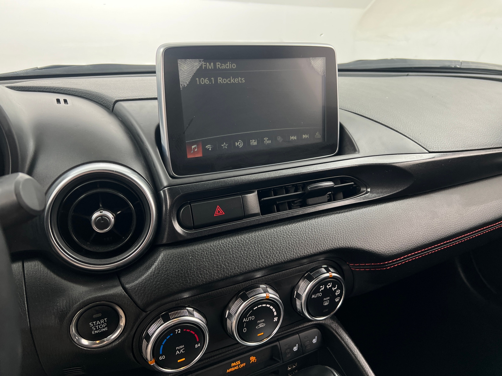 Thumbnail: 2020 Fiat 124 Spider - 2