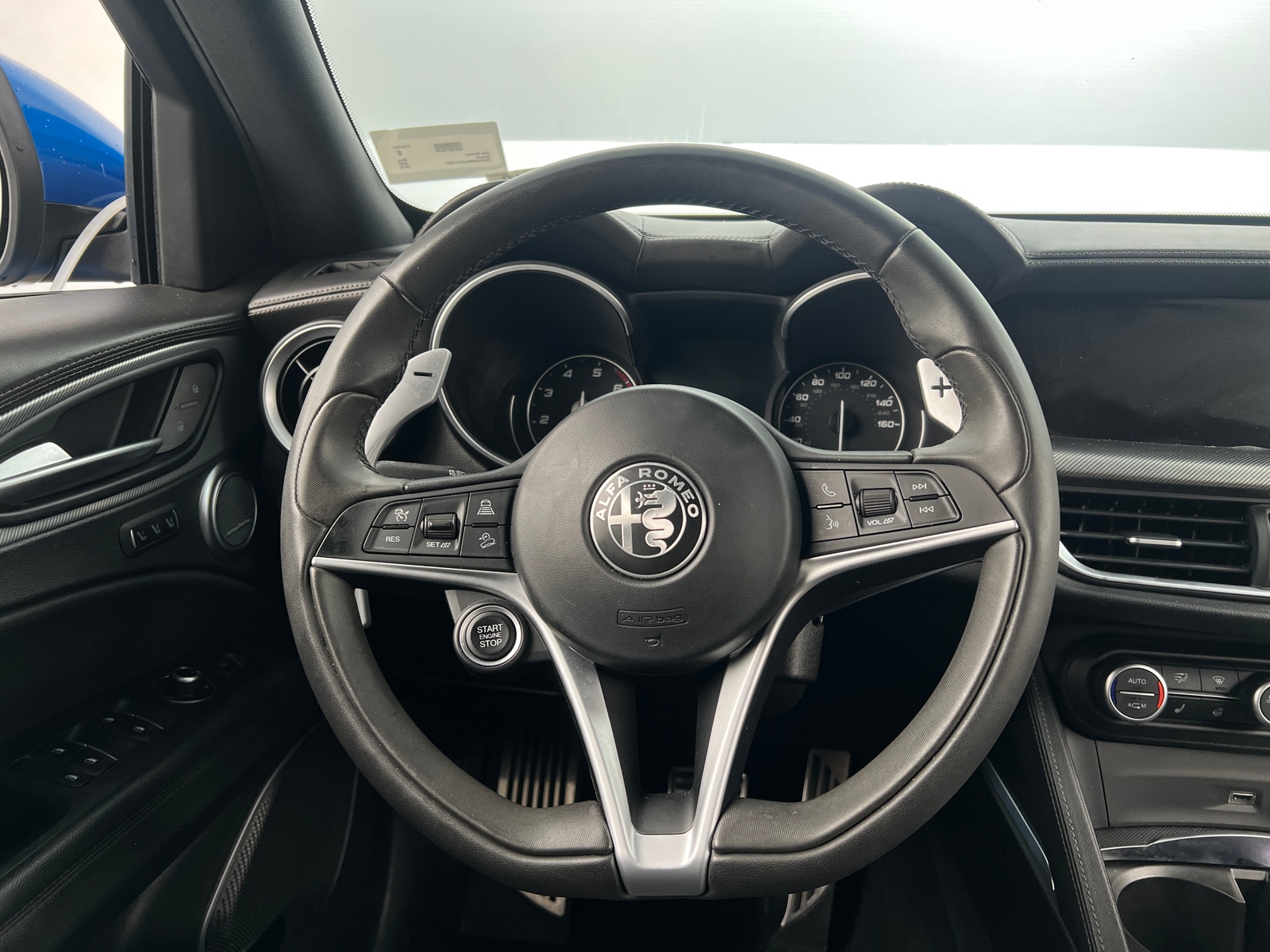 Thumbnail: 2018 Alfa Romeo Stelvio - 4
